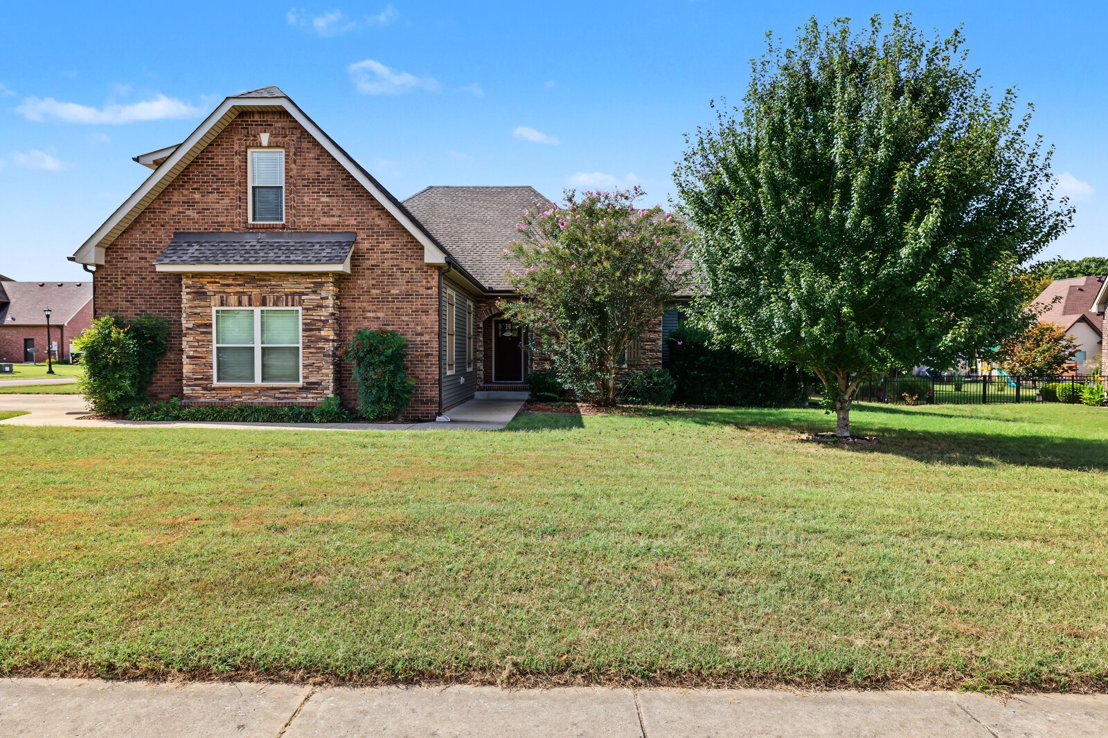 1109 Pavilion Way Property Photo 1