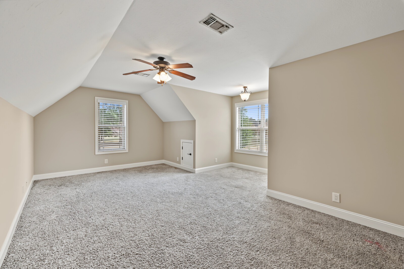 1109 Pavilion Way Property Photo 36
