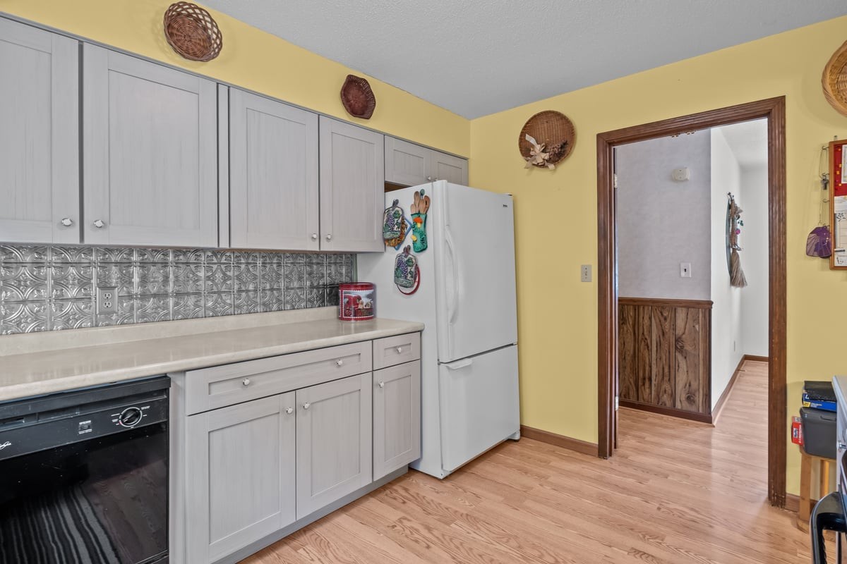 190 Post Oak Ave Property Photo 42
