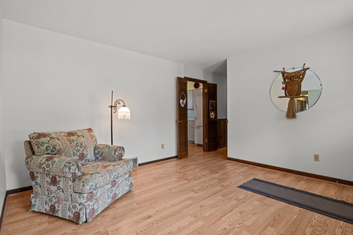 190 Post Oak Ave Property Photo 45