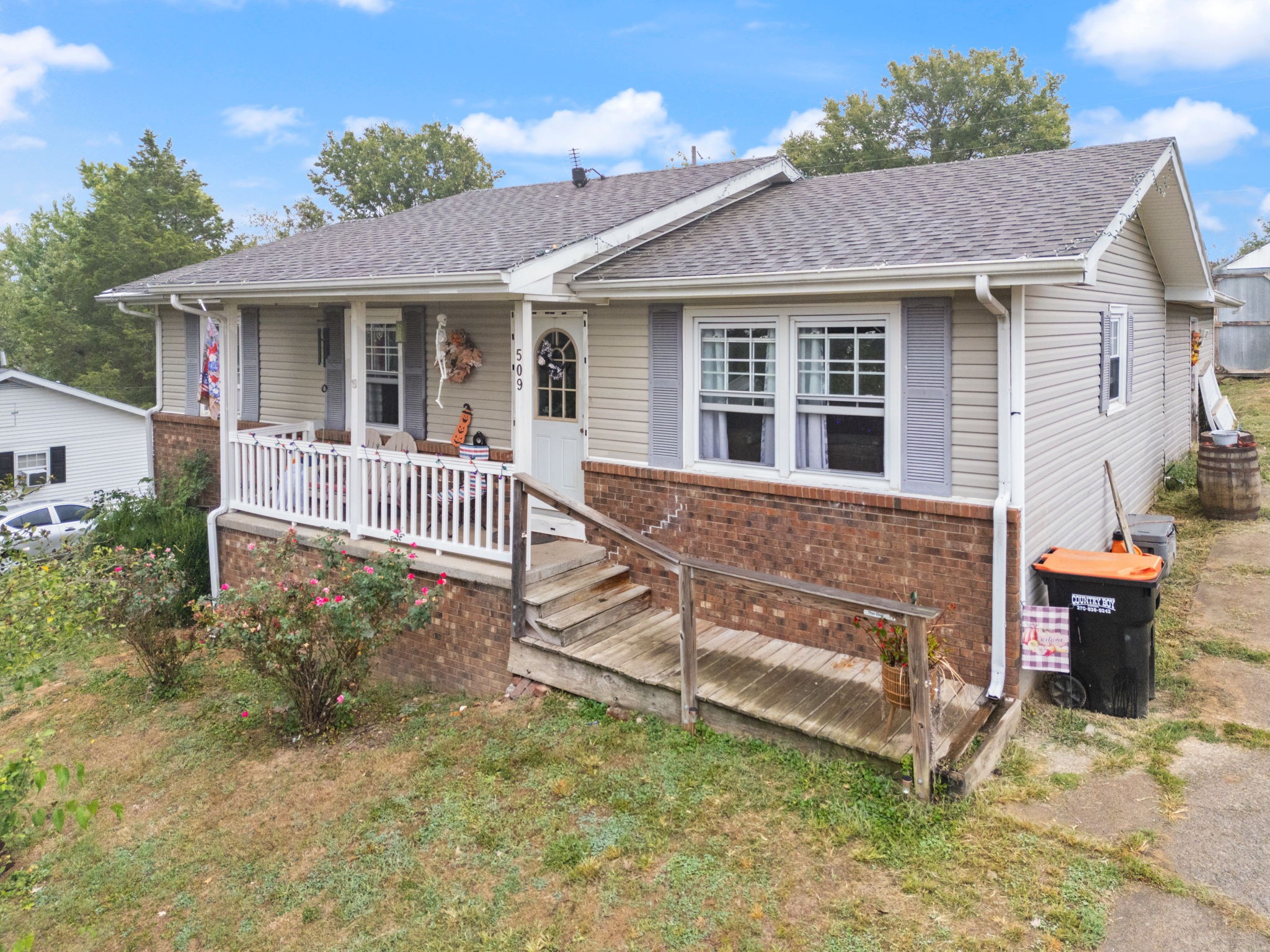 509 Countryside Loop Property Photo 3