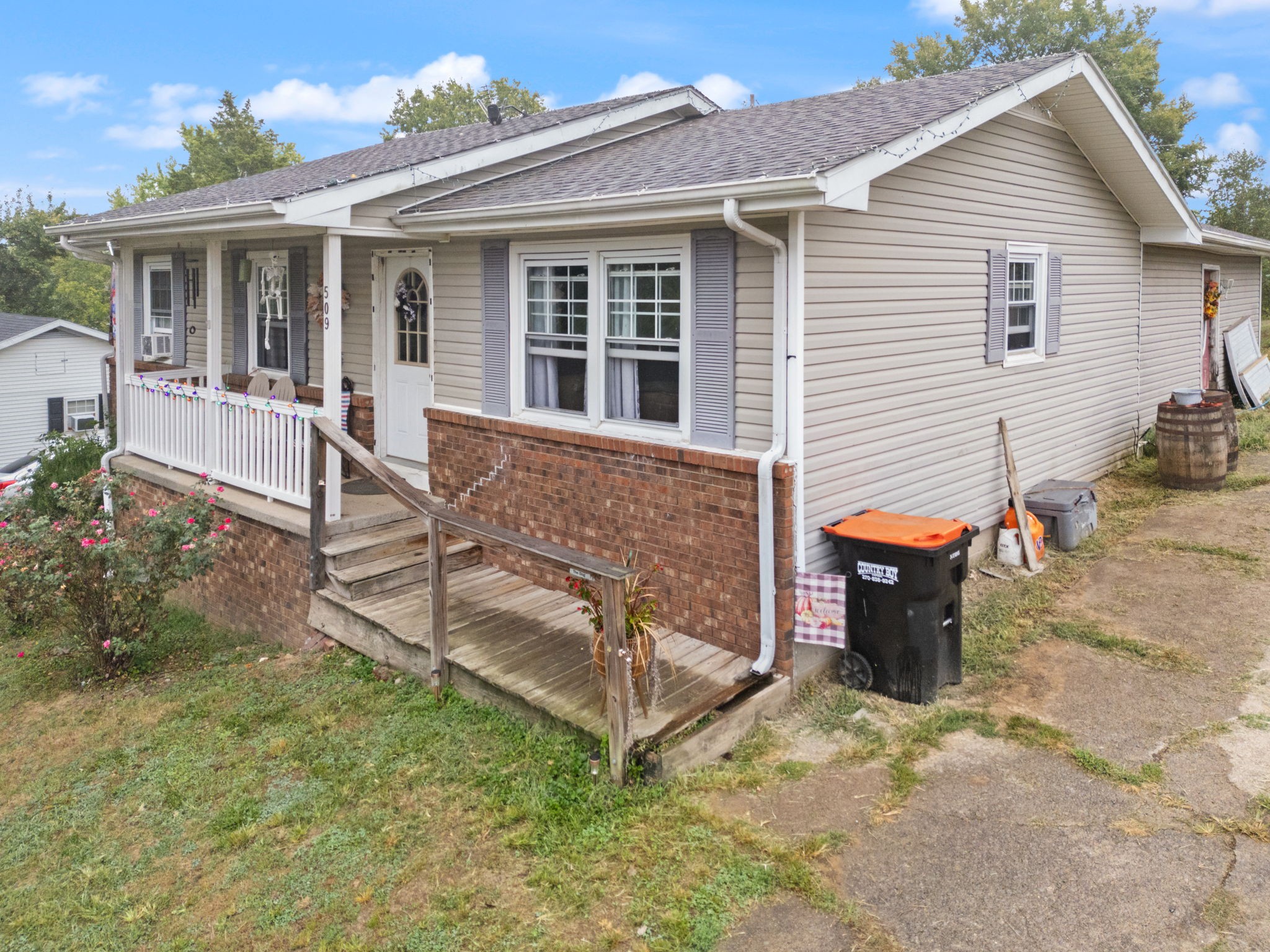 509 Countryside Loop Property Photo 4