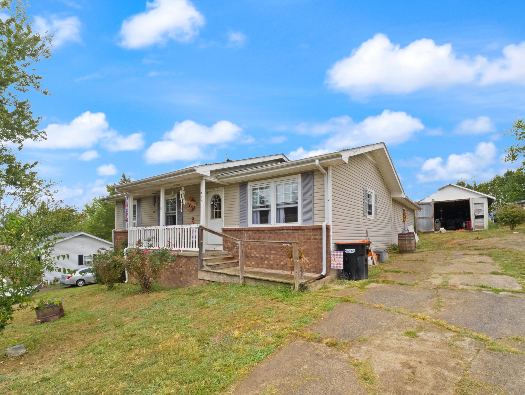 509 Countryside Loop Property Photo 8