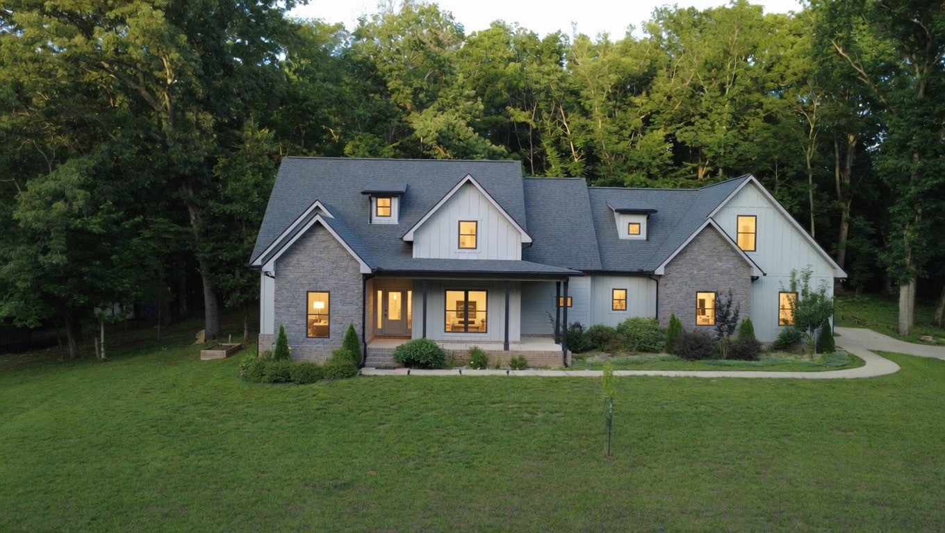 765 Scenic Cir Property Photo 3