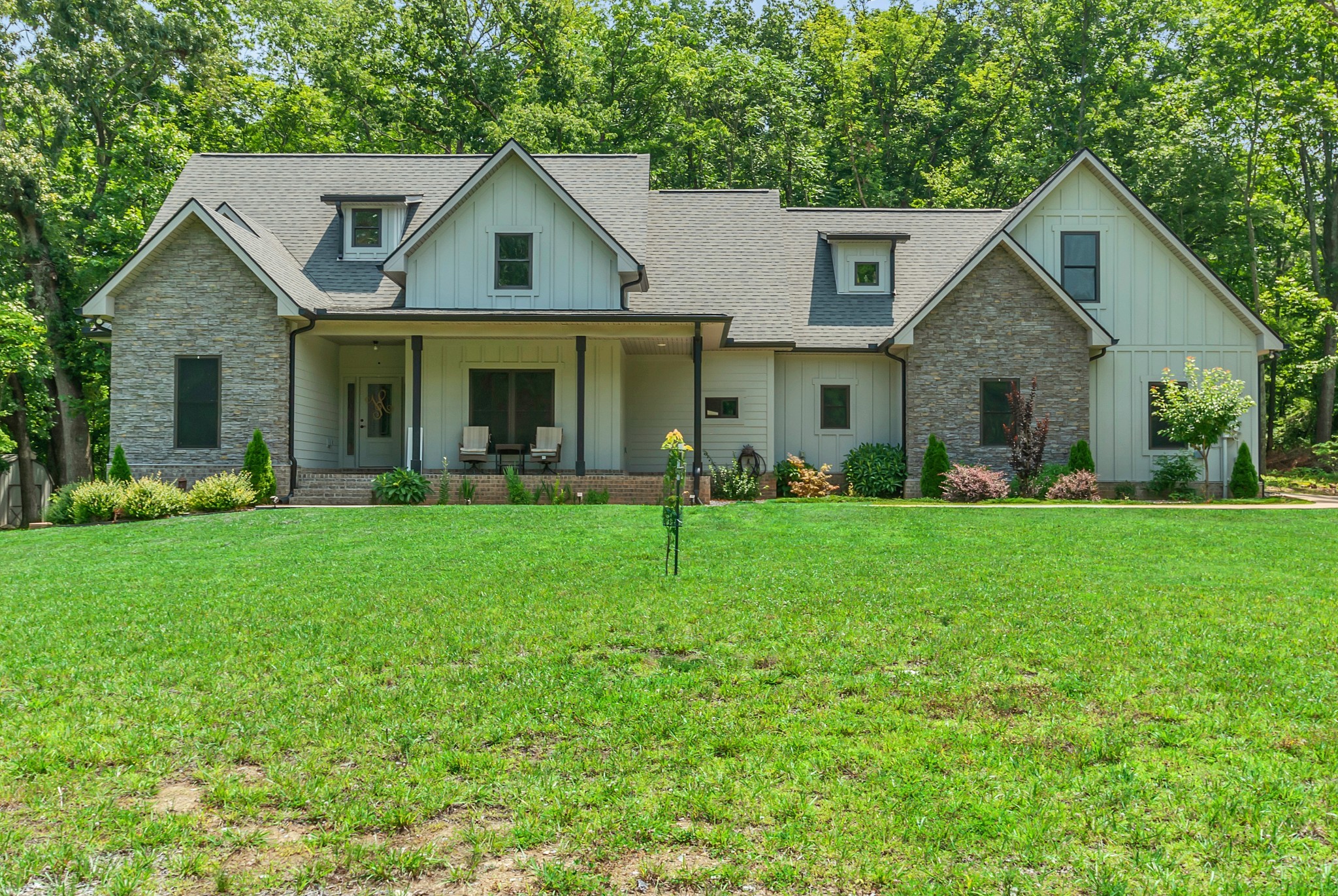 765 Scenic Cir Property Photo 8