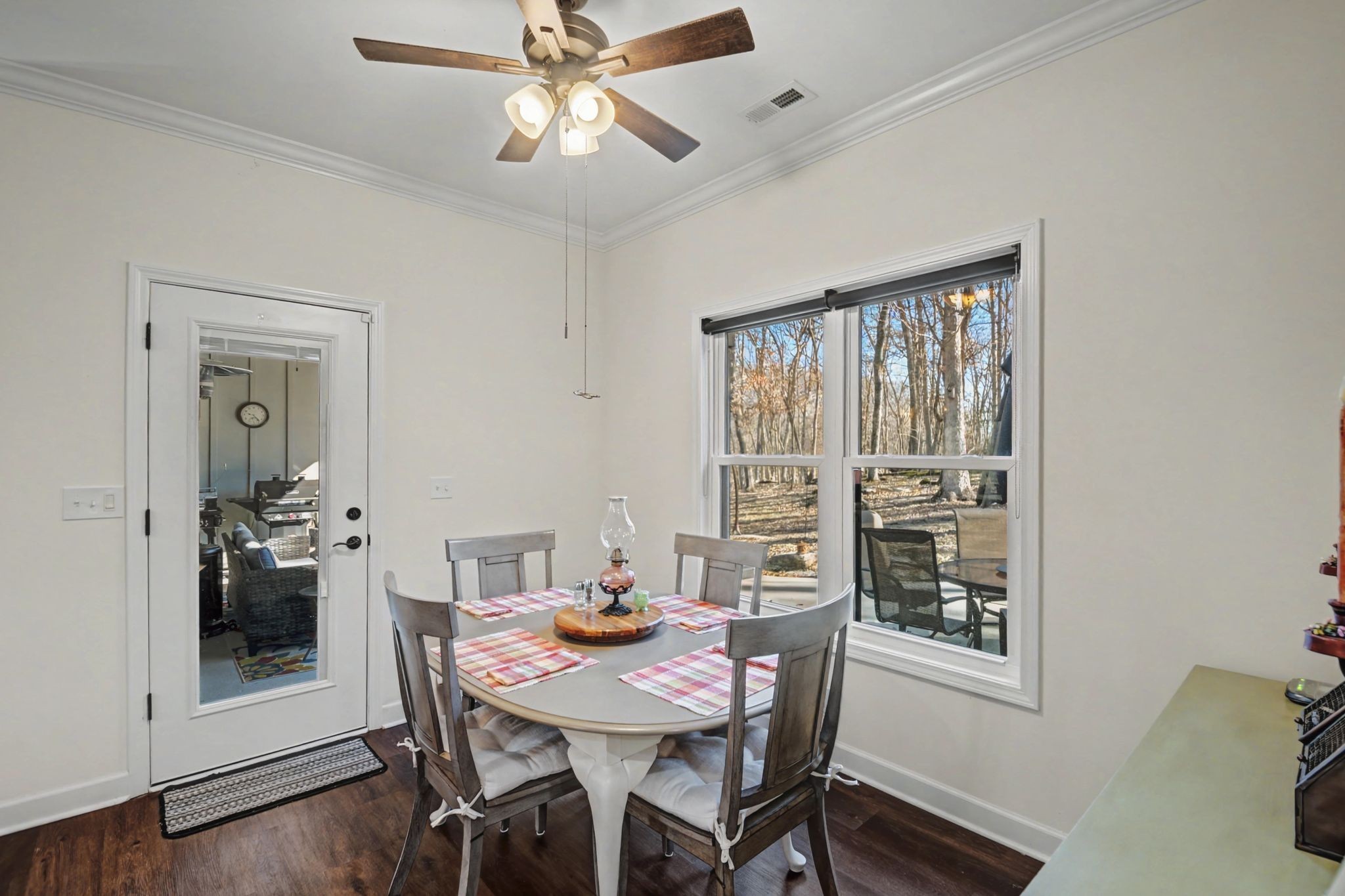 765 Scenic Cir Property Photo 17