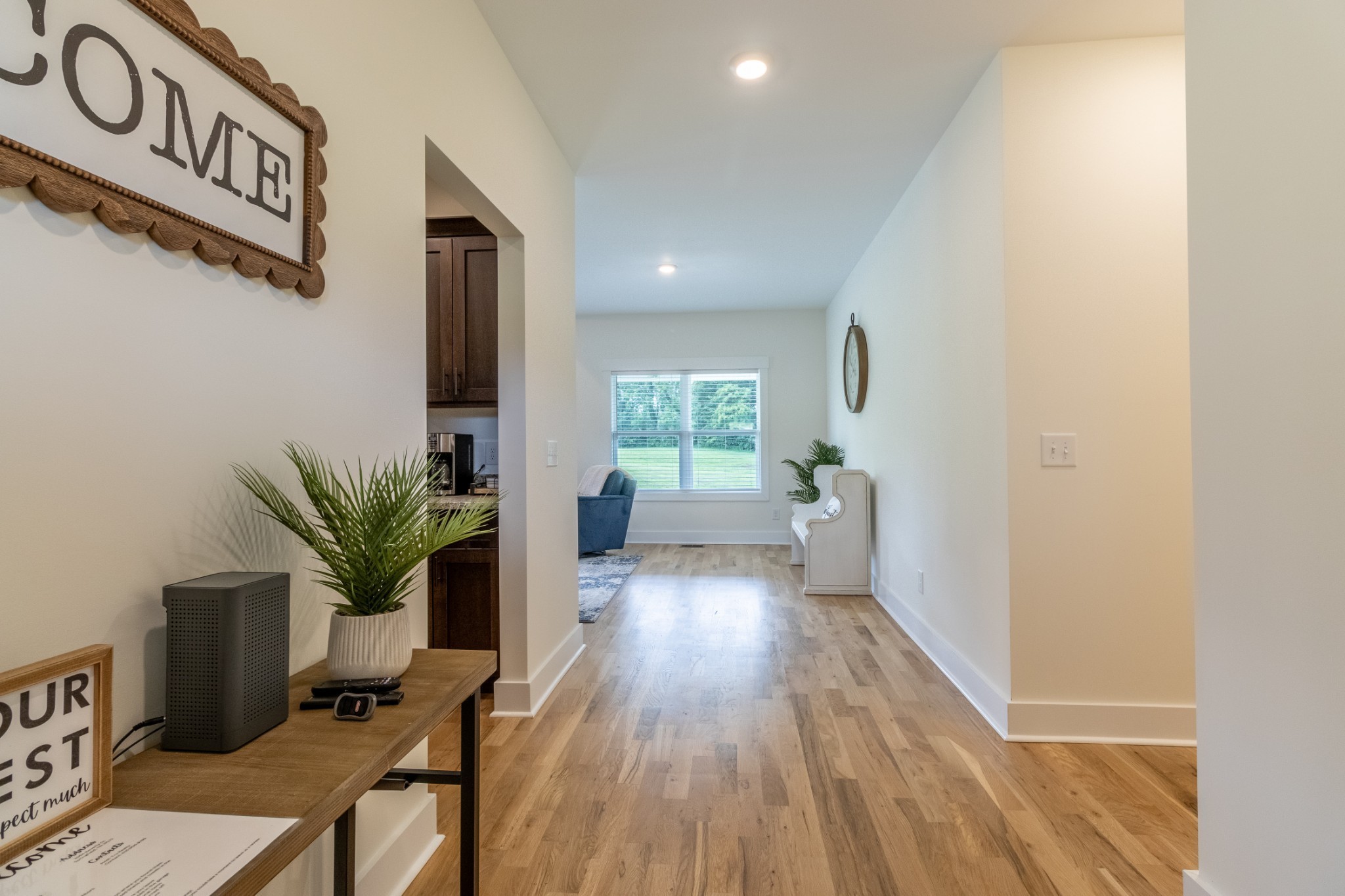 2094 Beverly Ct Property Photo 6