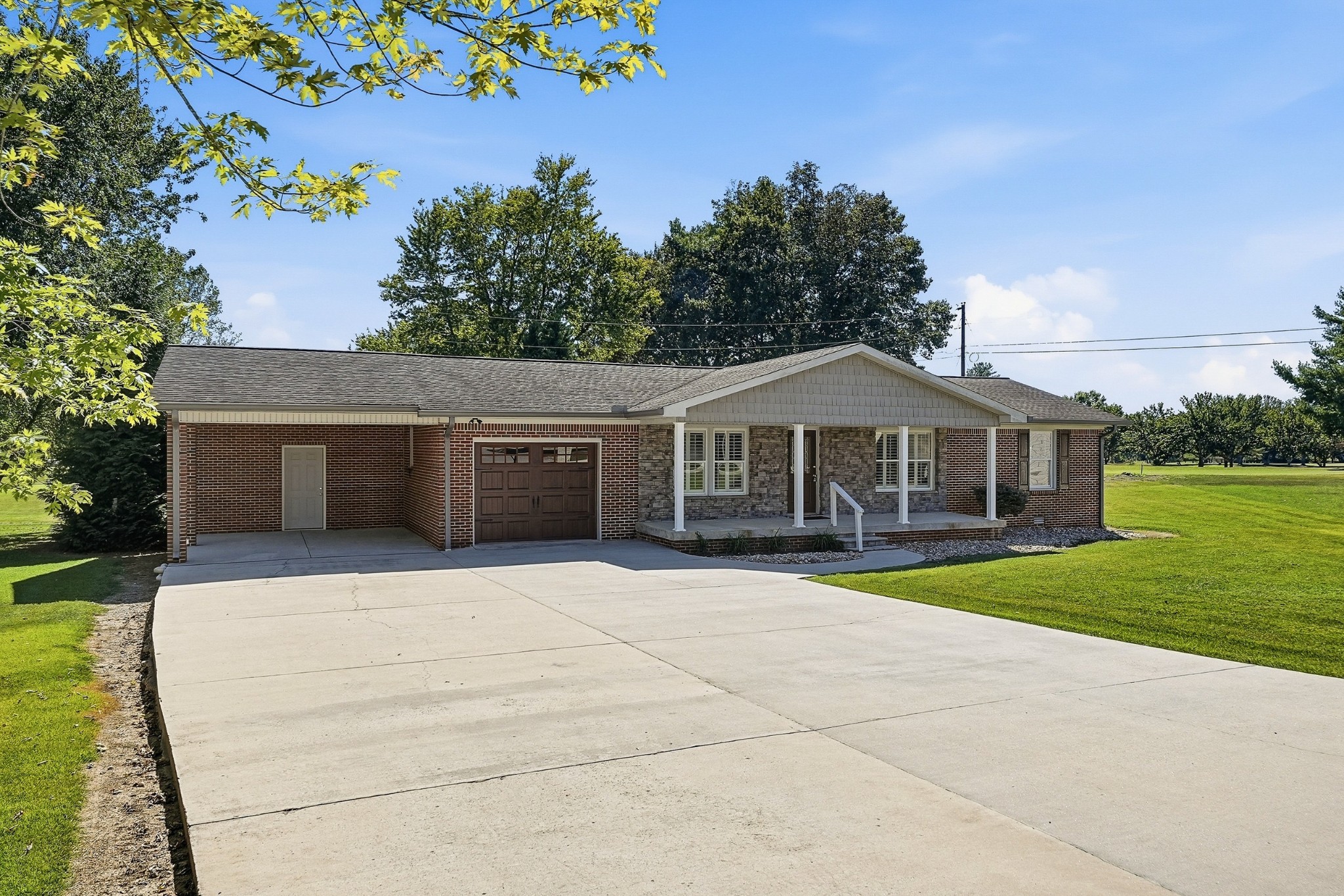 579 Pack Cir Property Photo 1