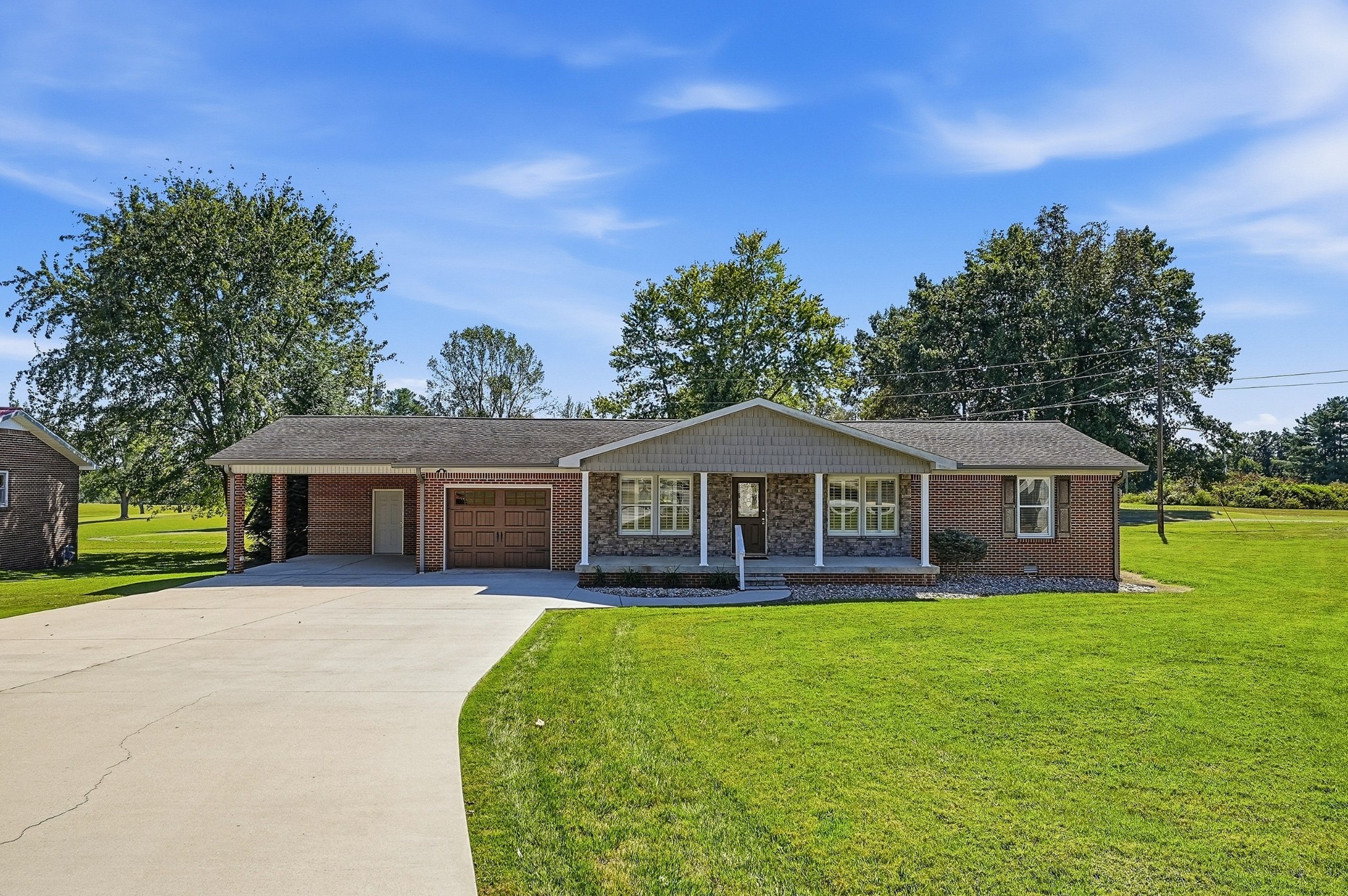 579 Pack Cir Property Photo 2