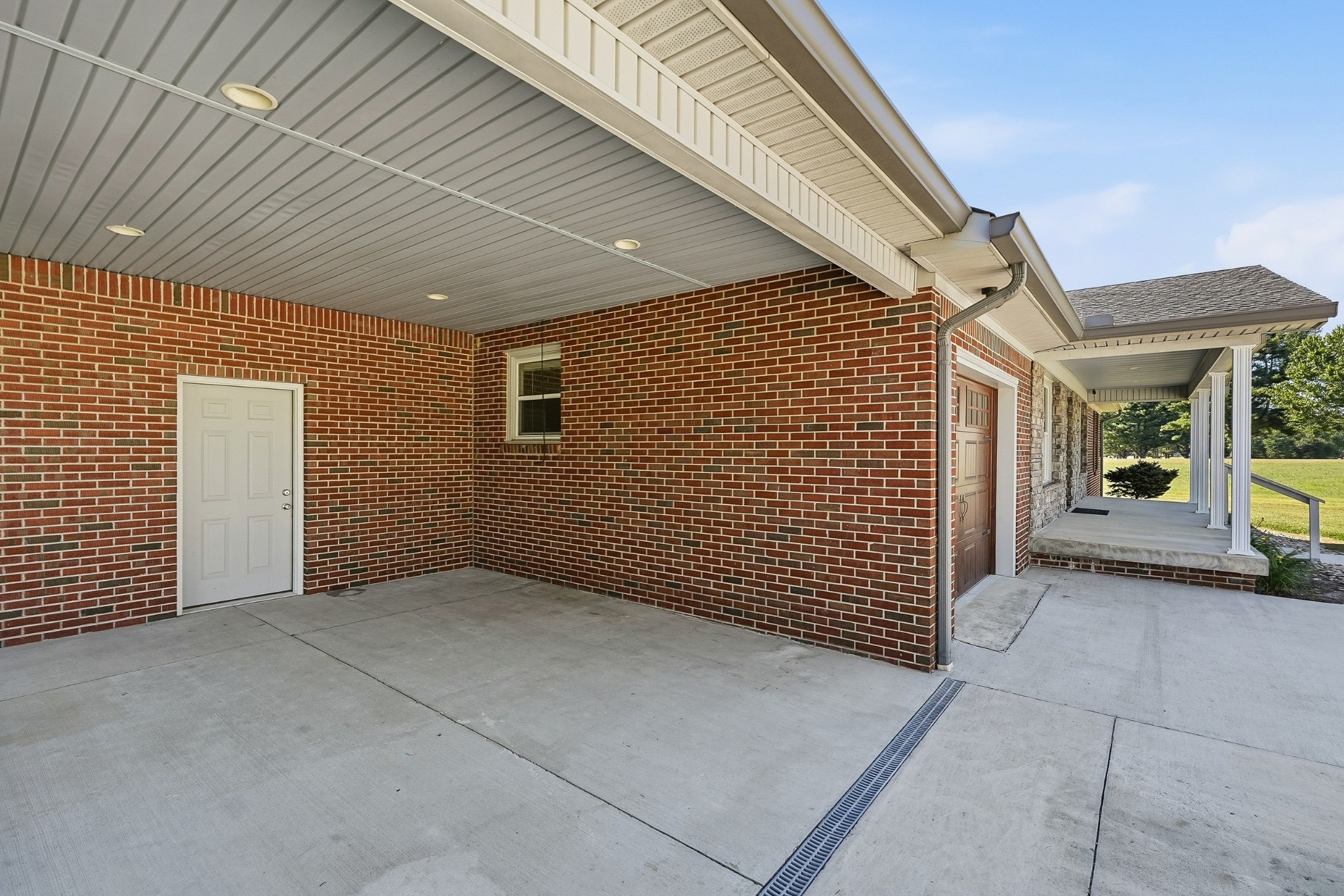 579 Pack Cir Property Photo 5