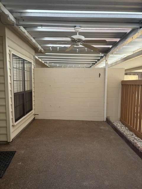 8709 Sawyer Brown Rd Property Photo 5