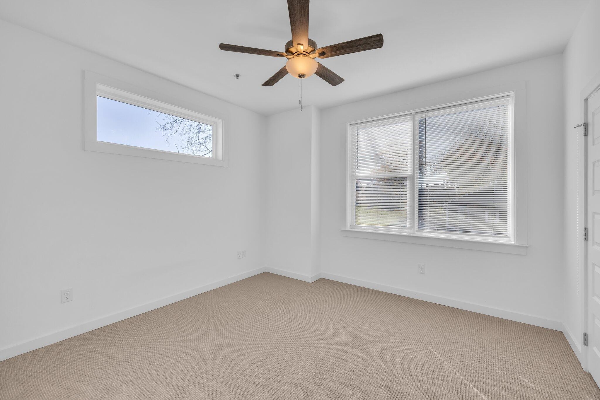 15001502 E 13th Street Property Photo 16