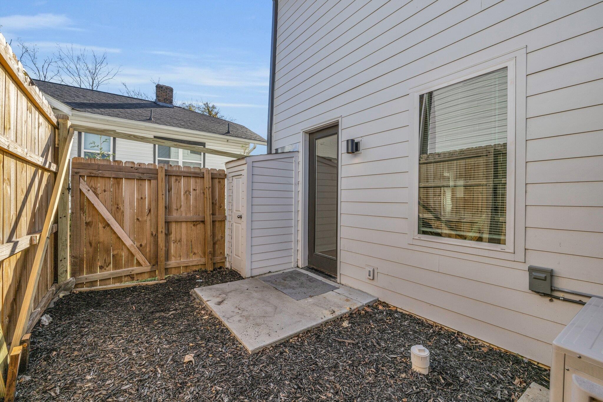 15001502 E 13th Street Property Photo 20