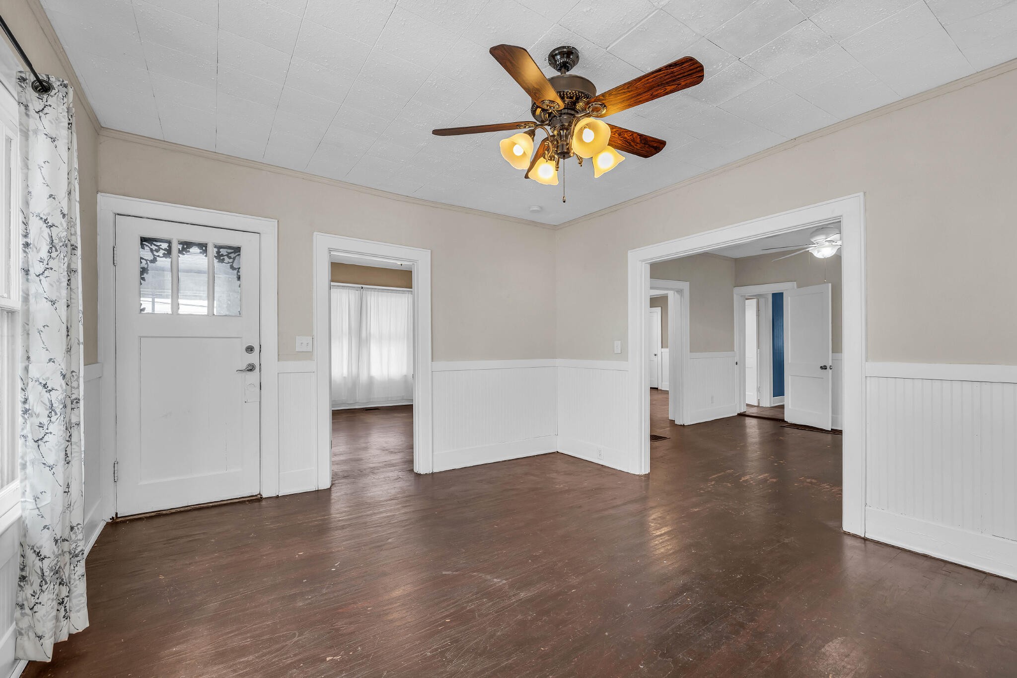 15001502 E 13th Street Property Photo 35