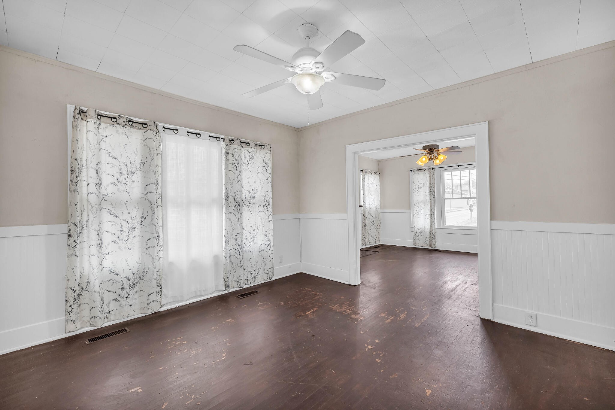 15001502 E 13th Street Property Photo 41