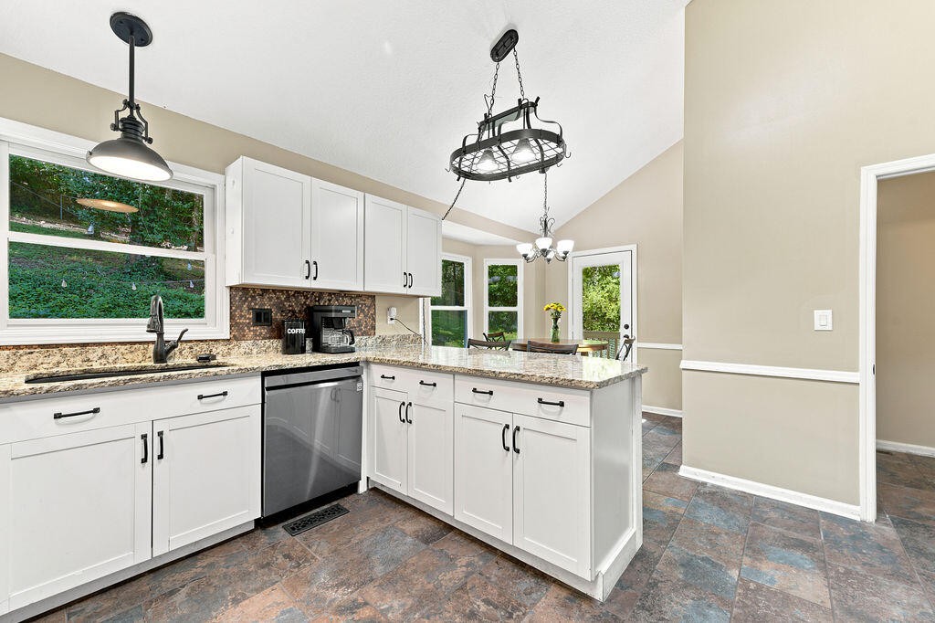 9302 Rockshire Lane Property Photo 16