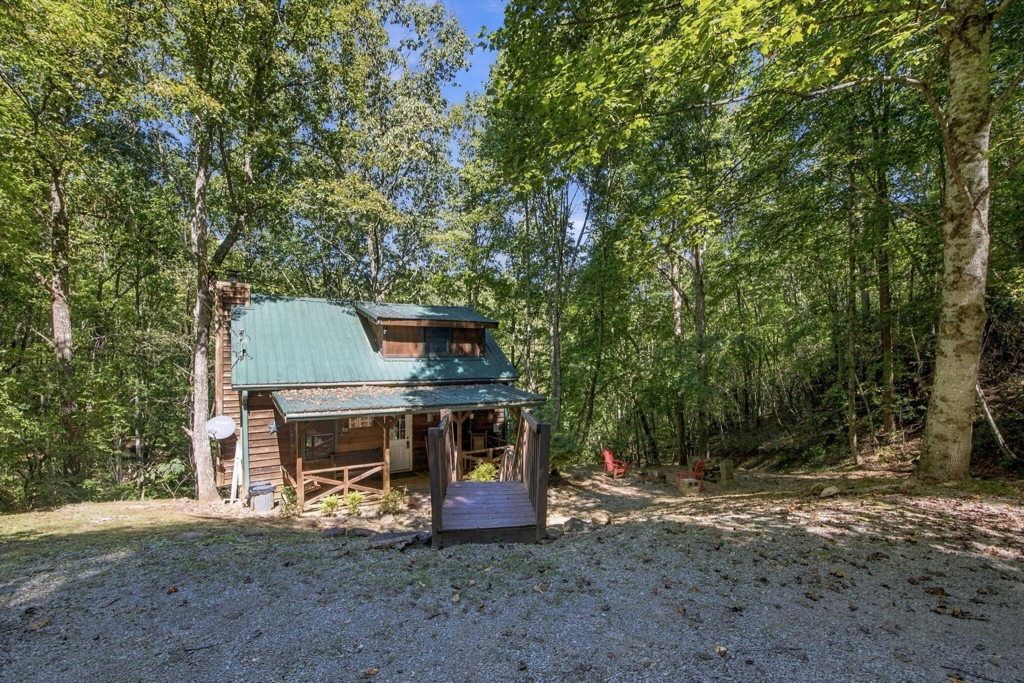 884 Ducks Nest Road Property Photo 4