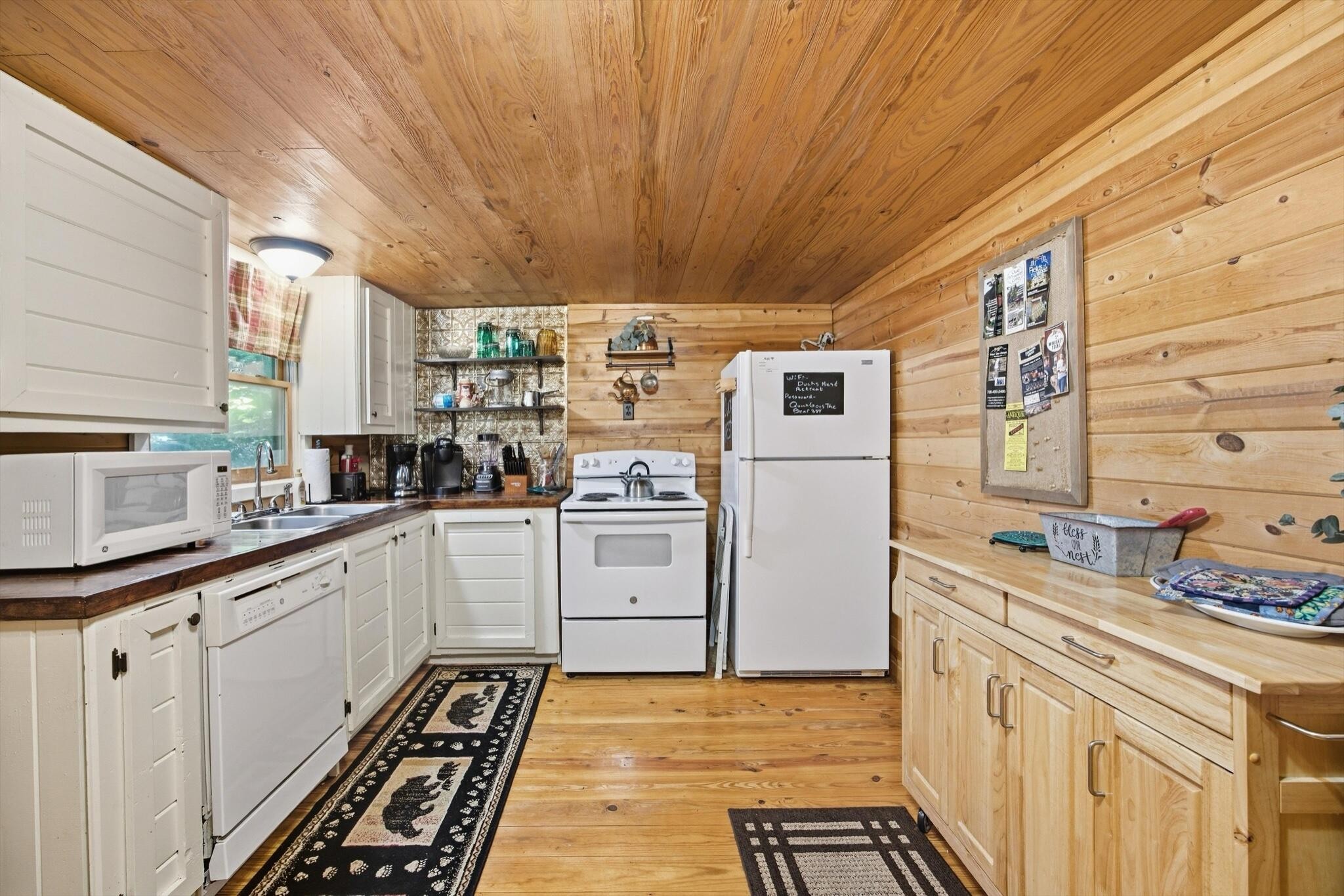 884 Ducks Nest Road Property Photo 14