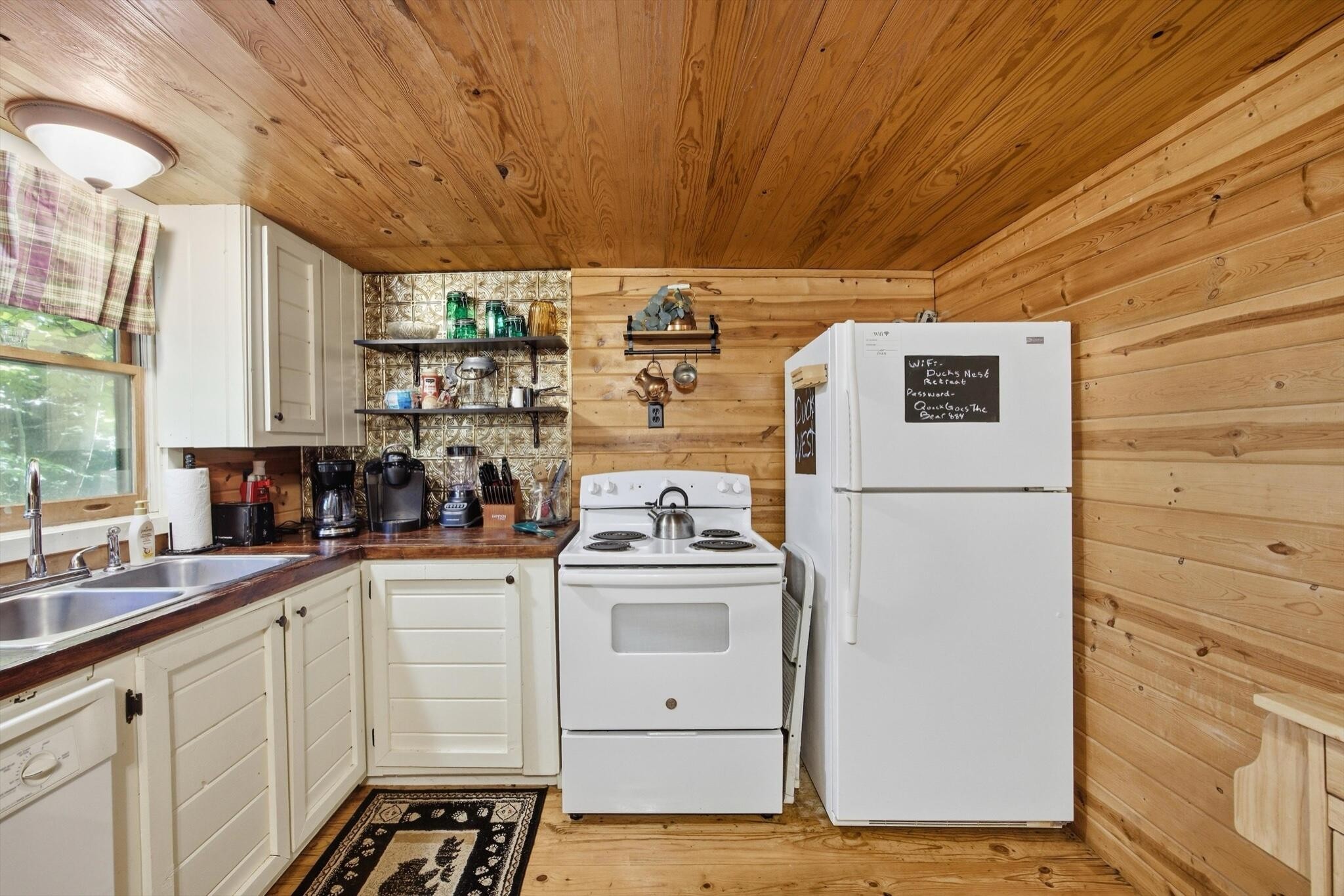 884 Ducks Nest Road Property Photo 15