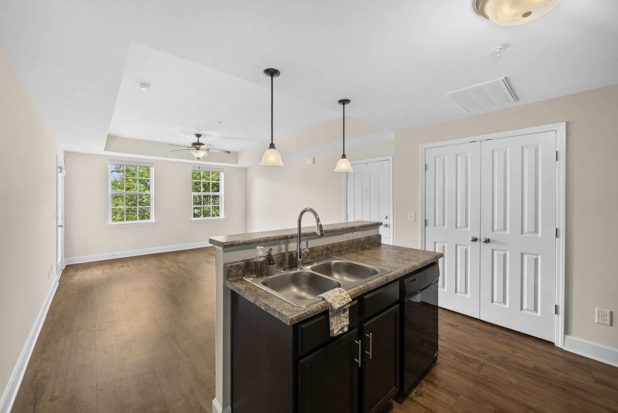 8205 Lenox Creekside Dr Property Photo 8