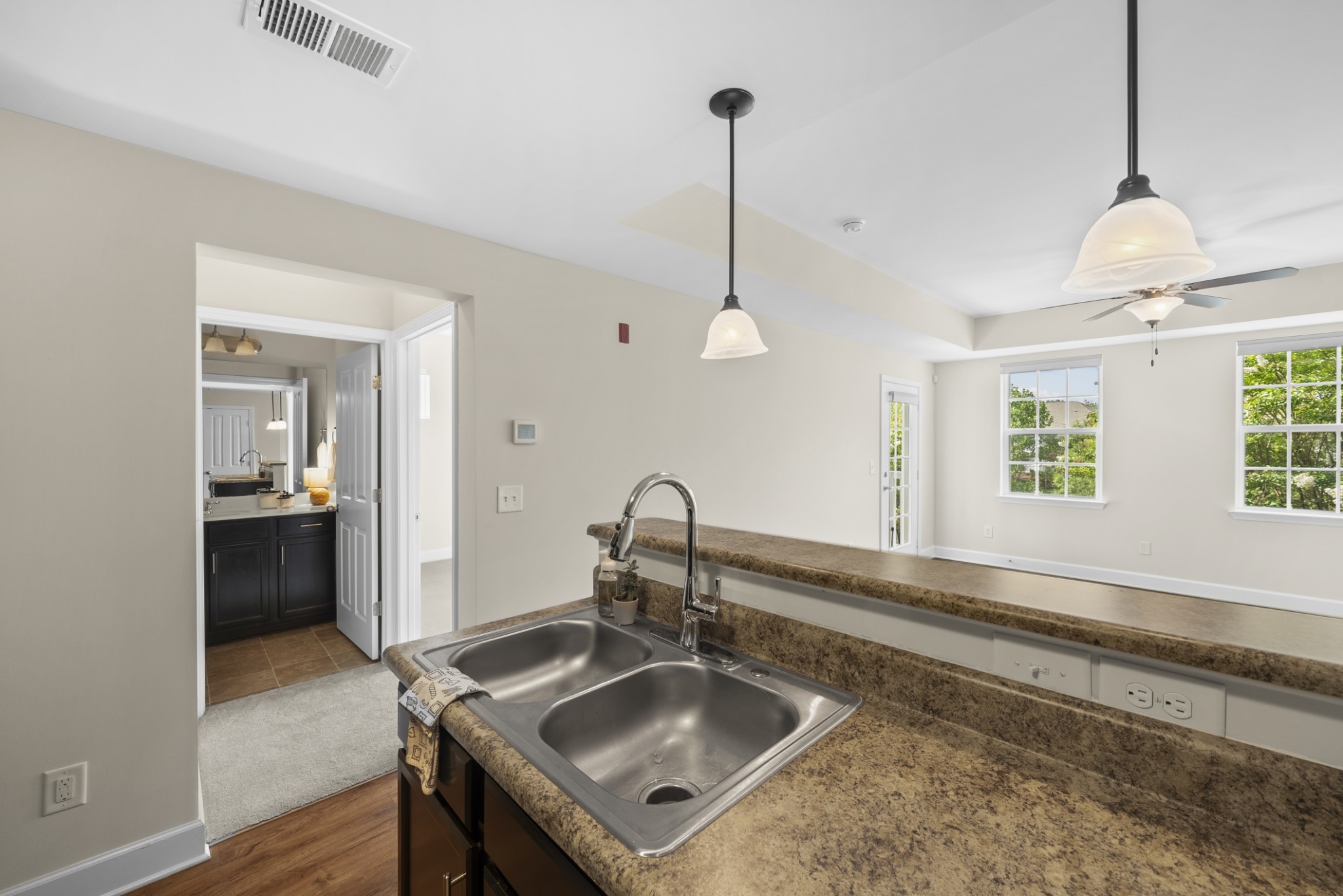 8205 Lenox Creekside Dr Property Photo 10