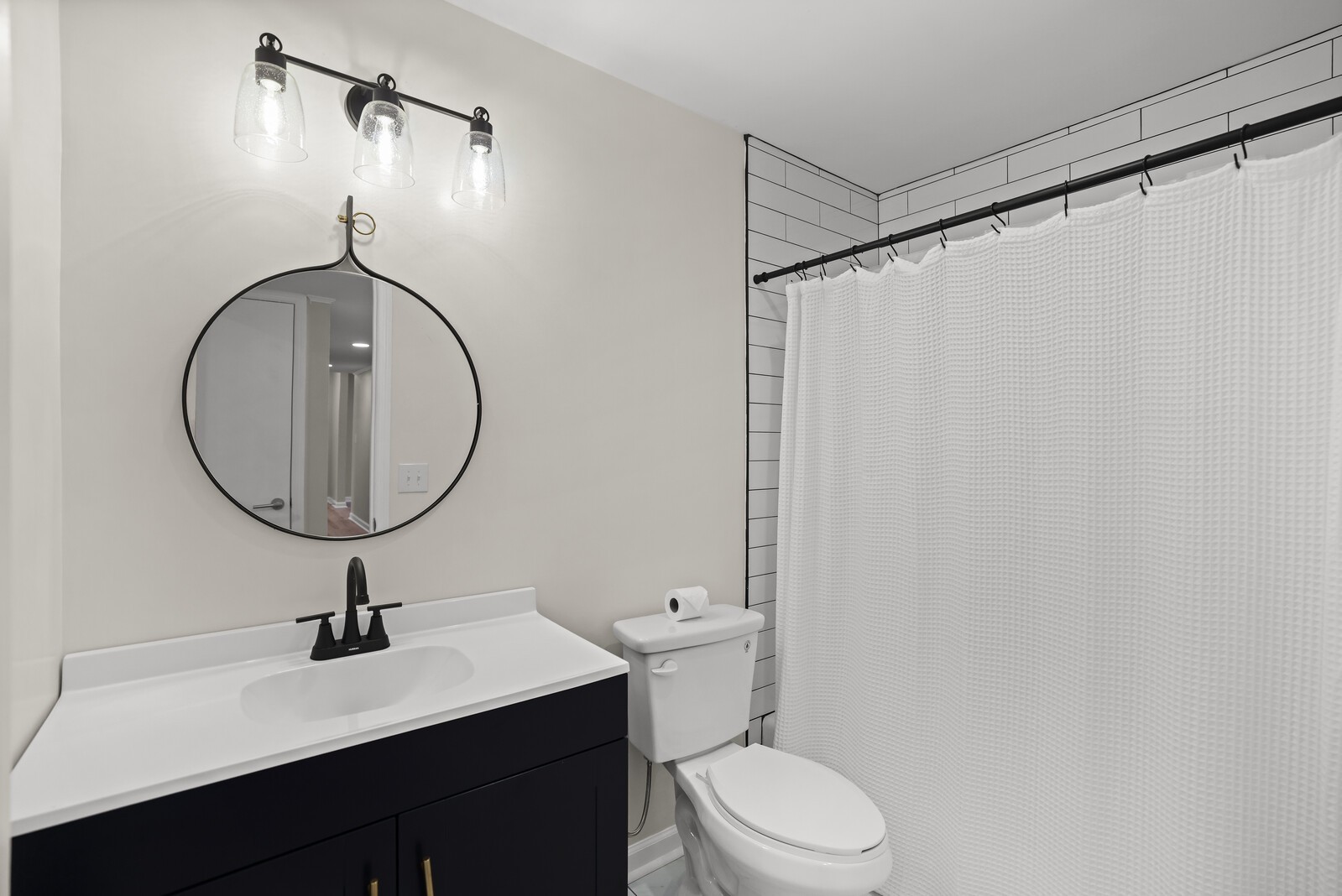 4487 Post Pl Property Photo 9