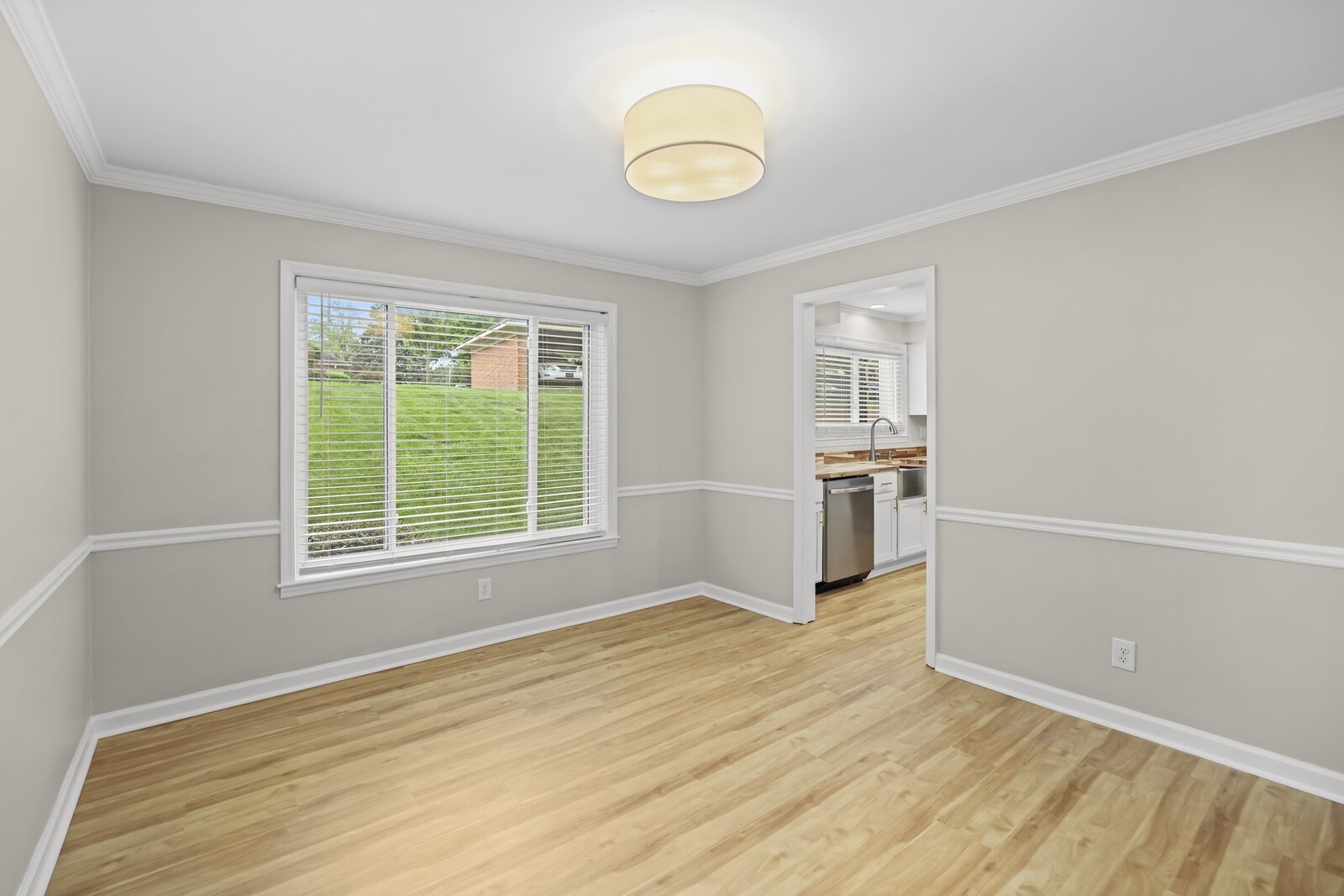 4487 Post Pl Property Photo 13
