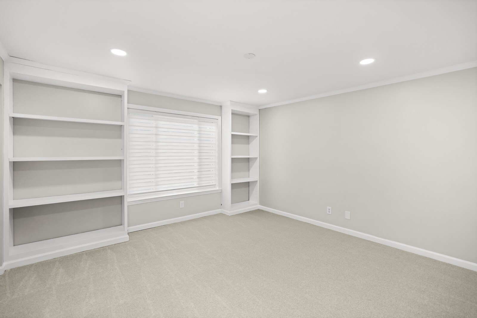 4487 Post Pl Property Photo 16