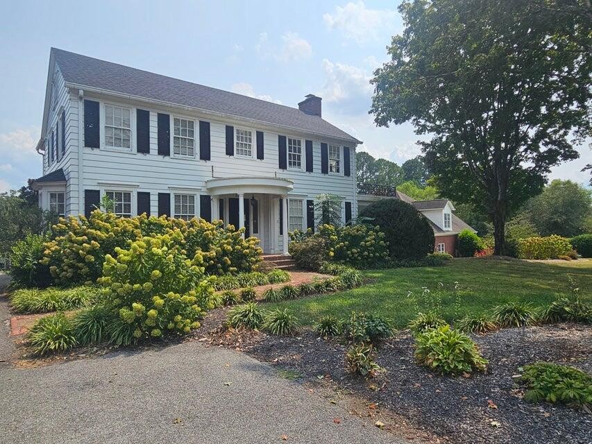 3210 N Ocoee Street, N Property Photo 1