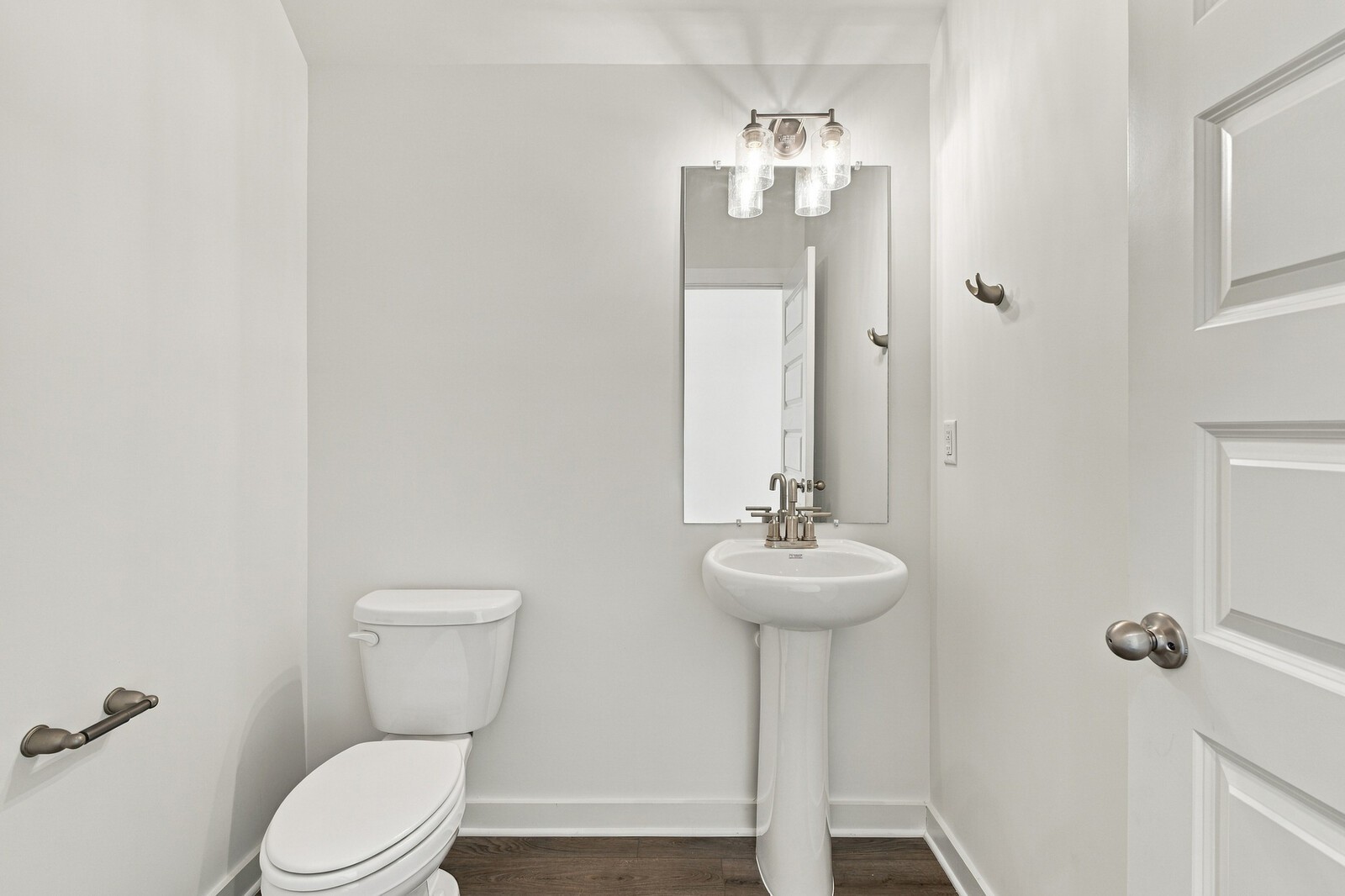 8204 Netterfield Drive Property Photo 6