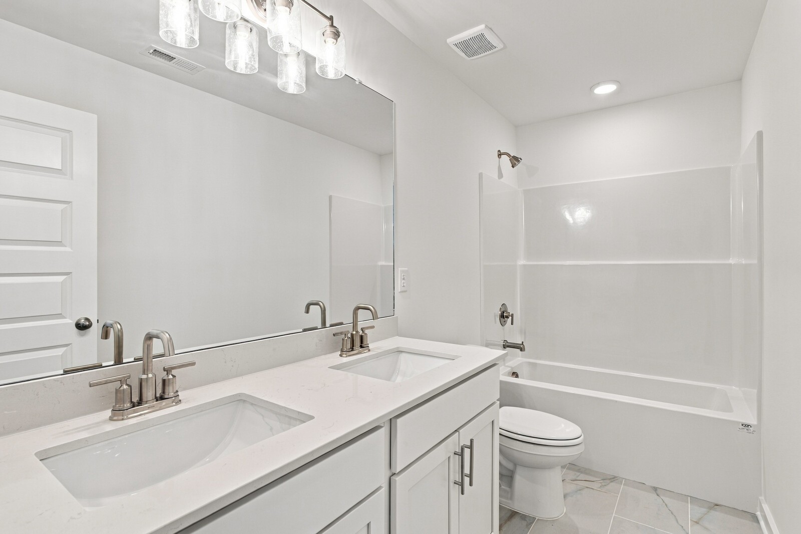 8204 Netterfield Drive Property Photo 11