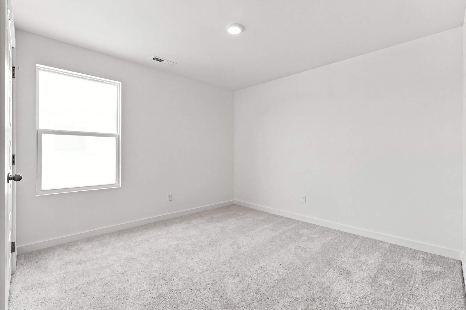 8204 Netterfield Drive Property Photo 12