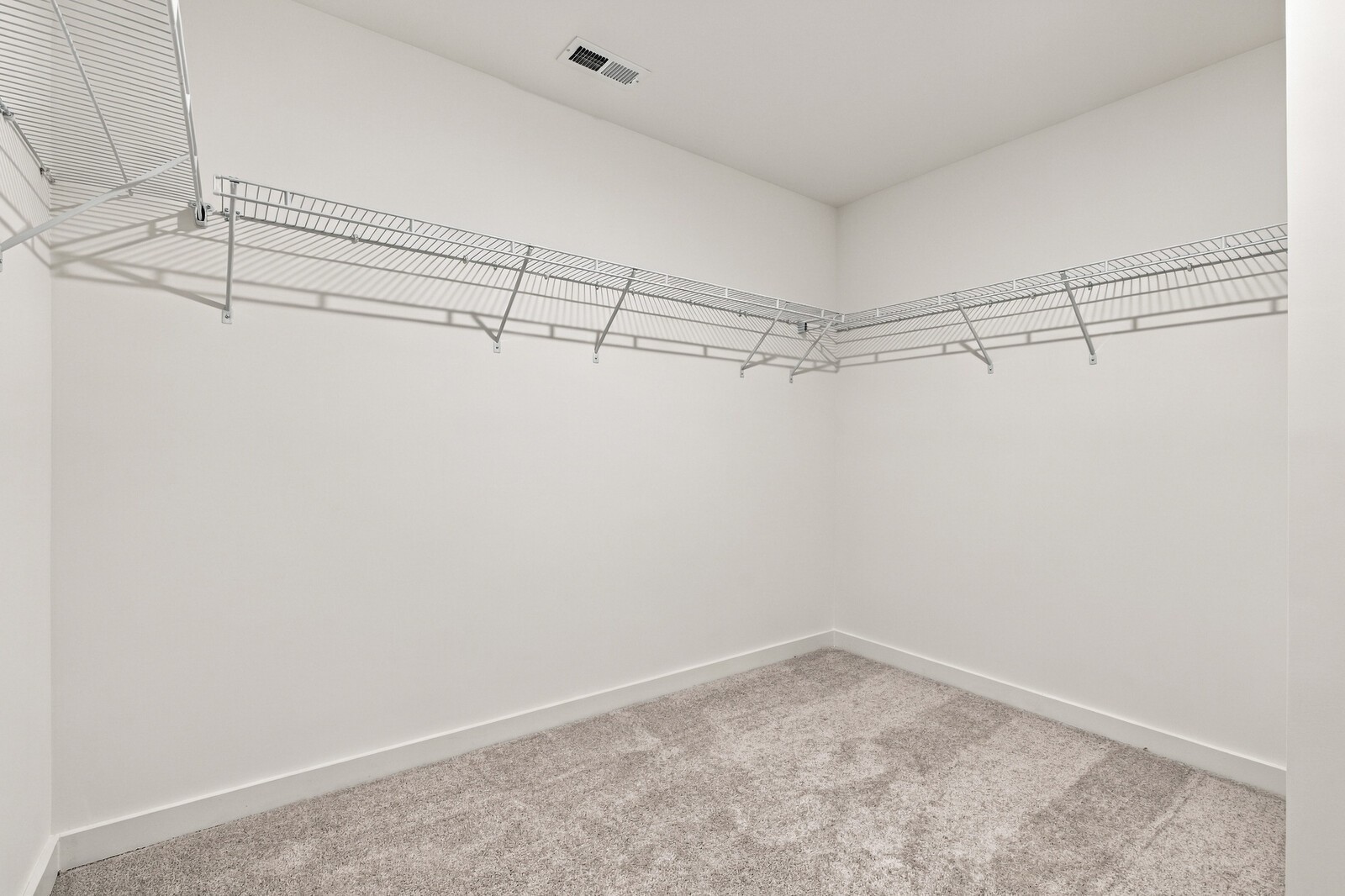 8204 Netterfield Drive Property Photo 14