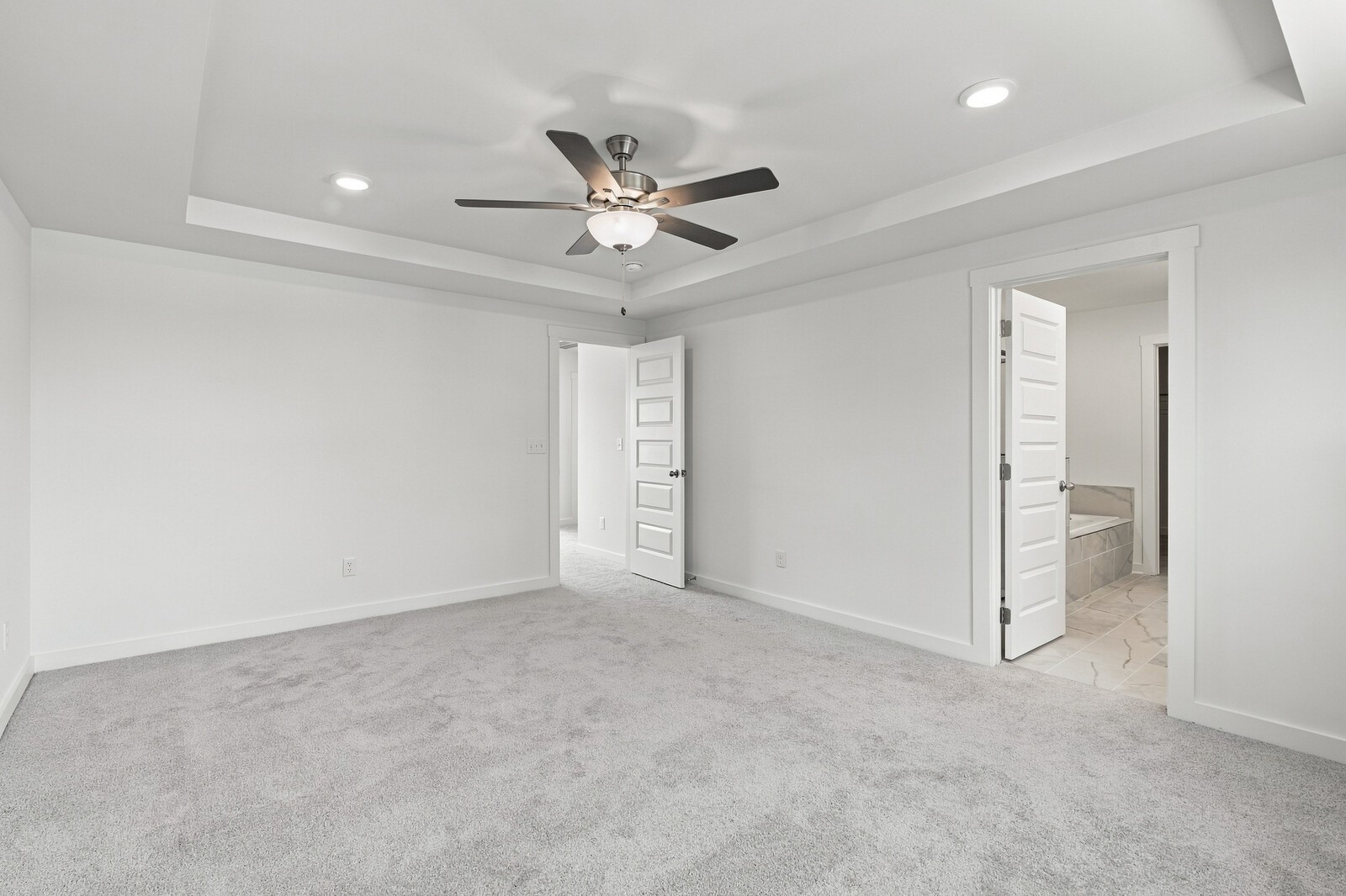 8204 Netterfield Drive Property Photo 19