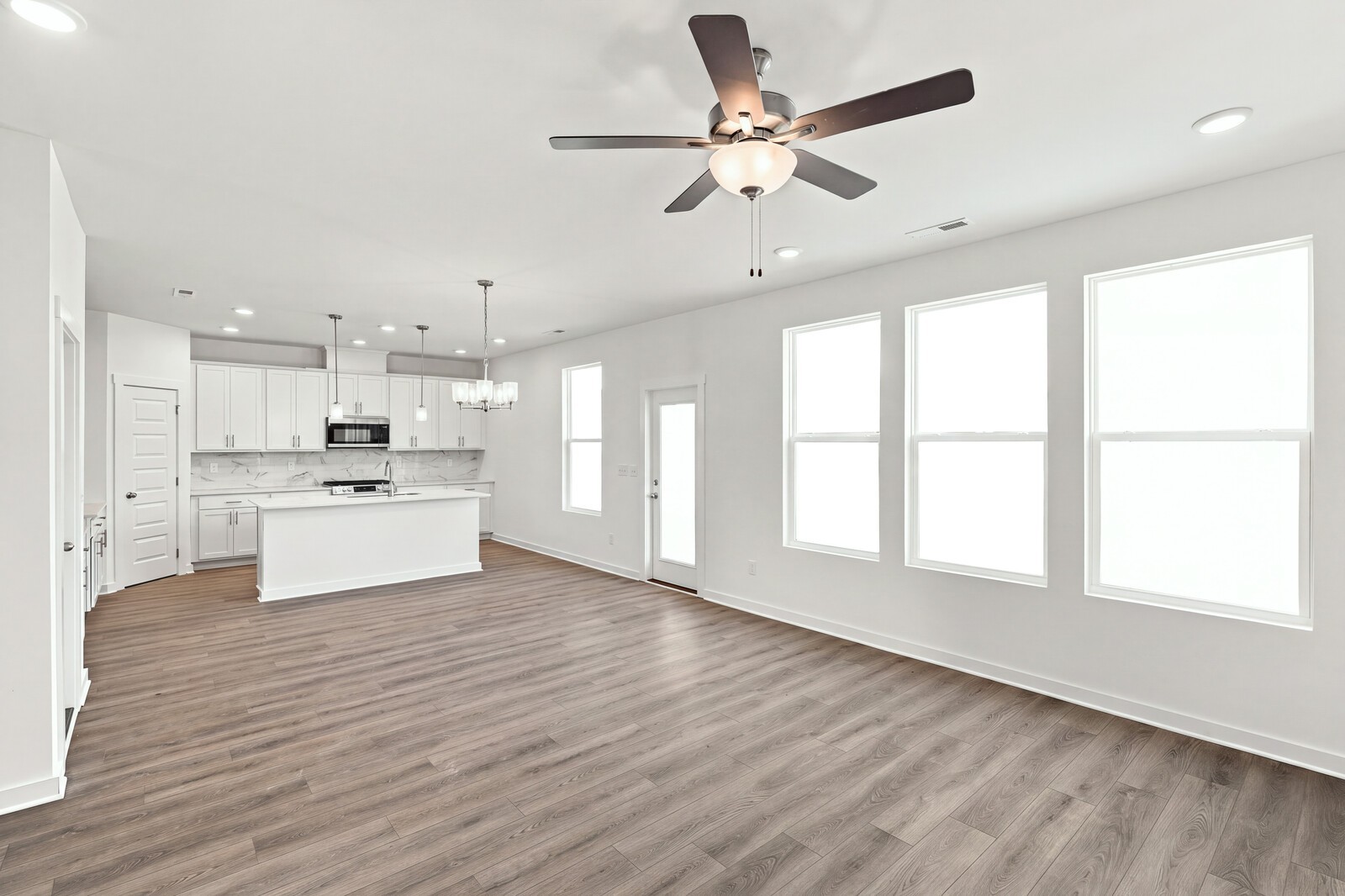 8204 Netterfield Drive Property Photo 31