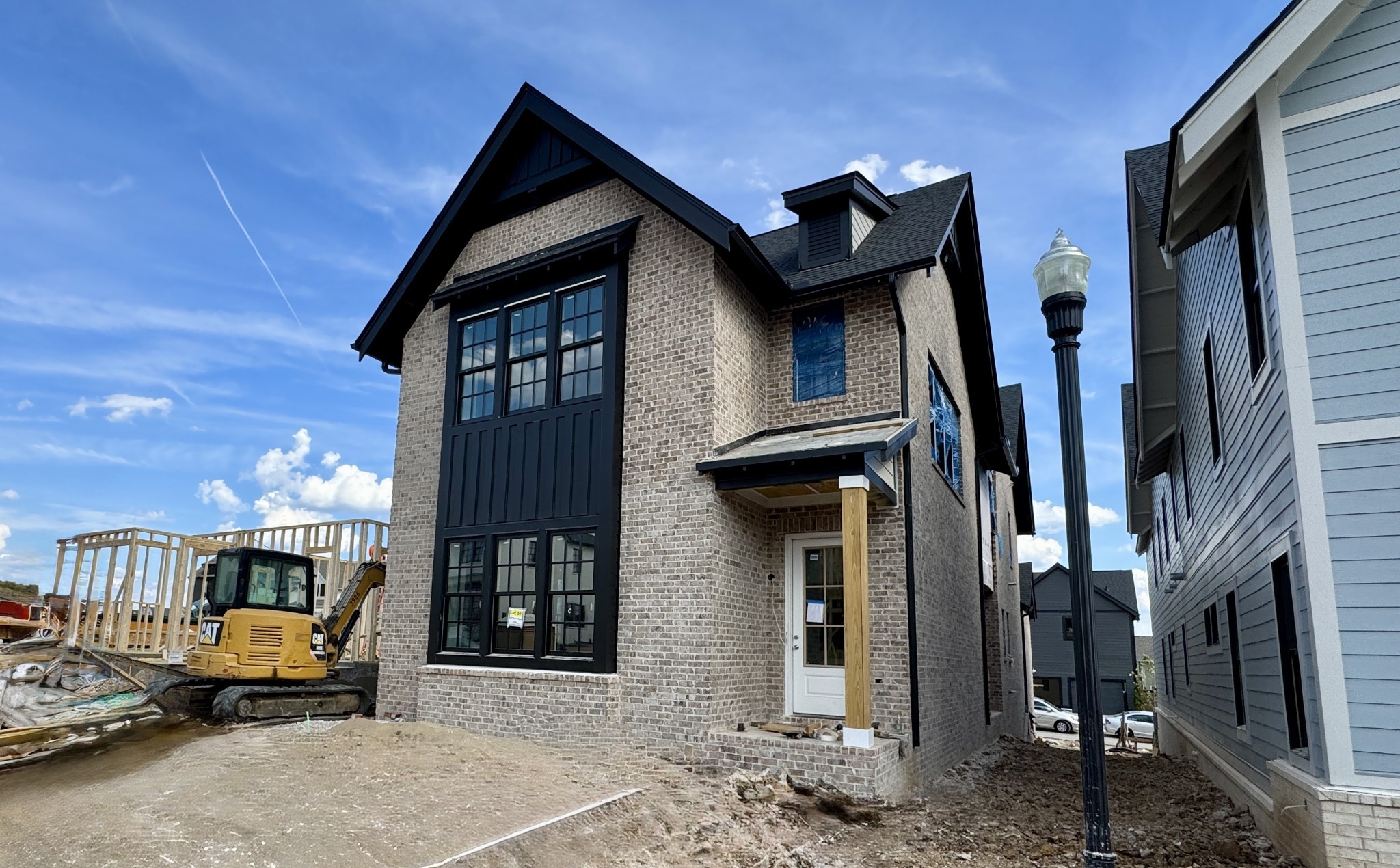 821 Saint Clair Avenue Property Photo 1