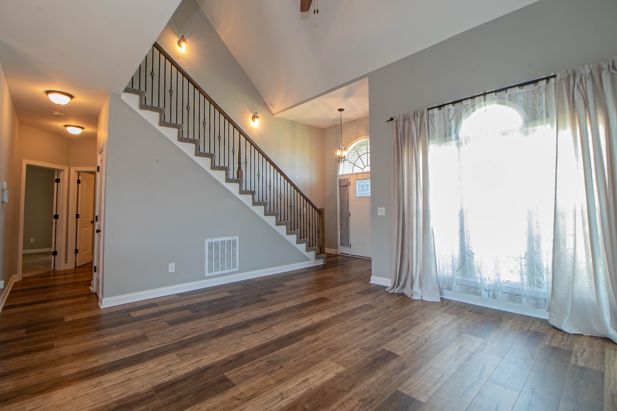 3300 Twelve Oaks Blvd Property Photo 5