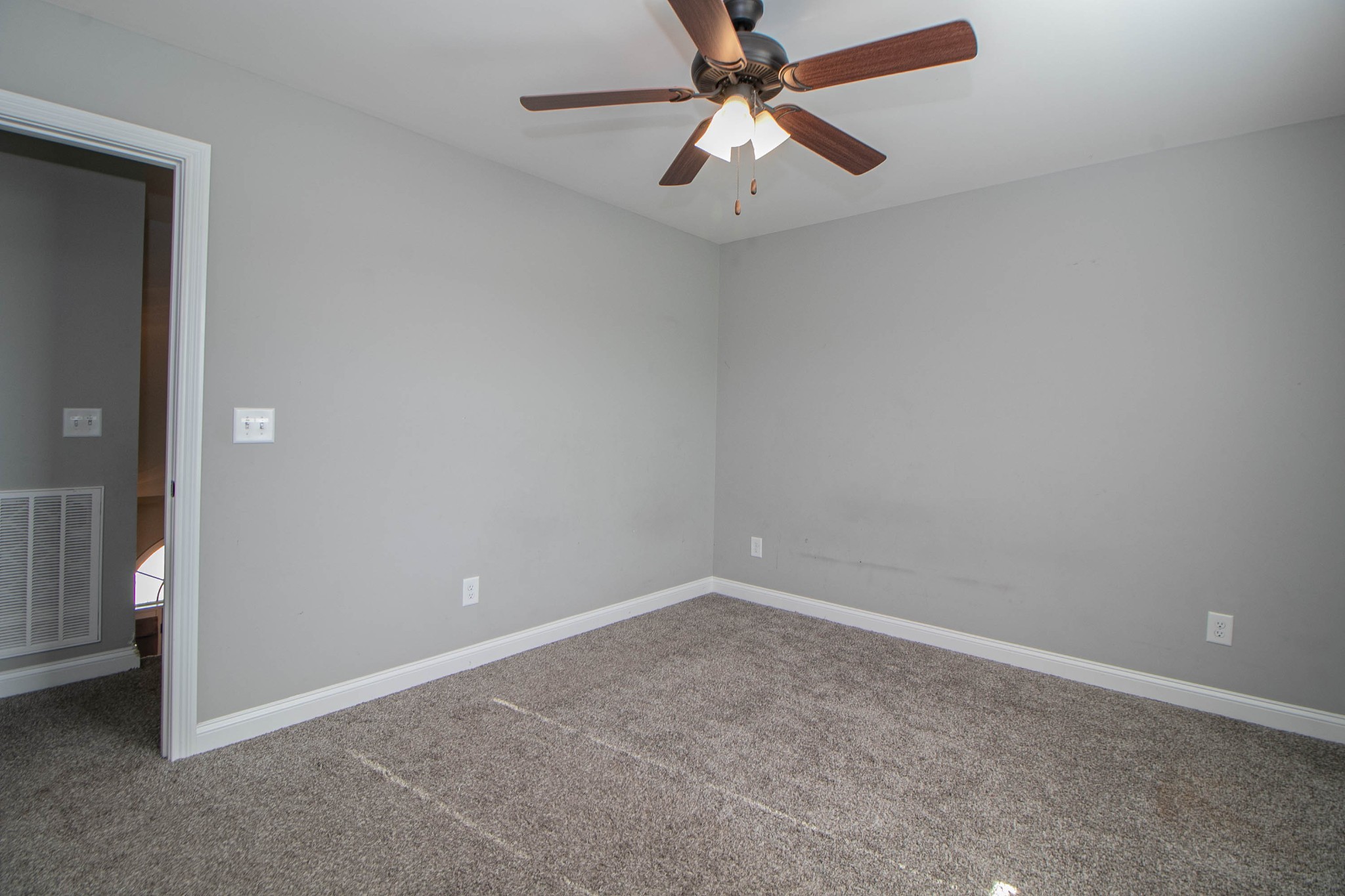 3300 Twelve Oaks Blvd Property Photo 26