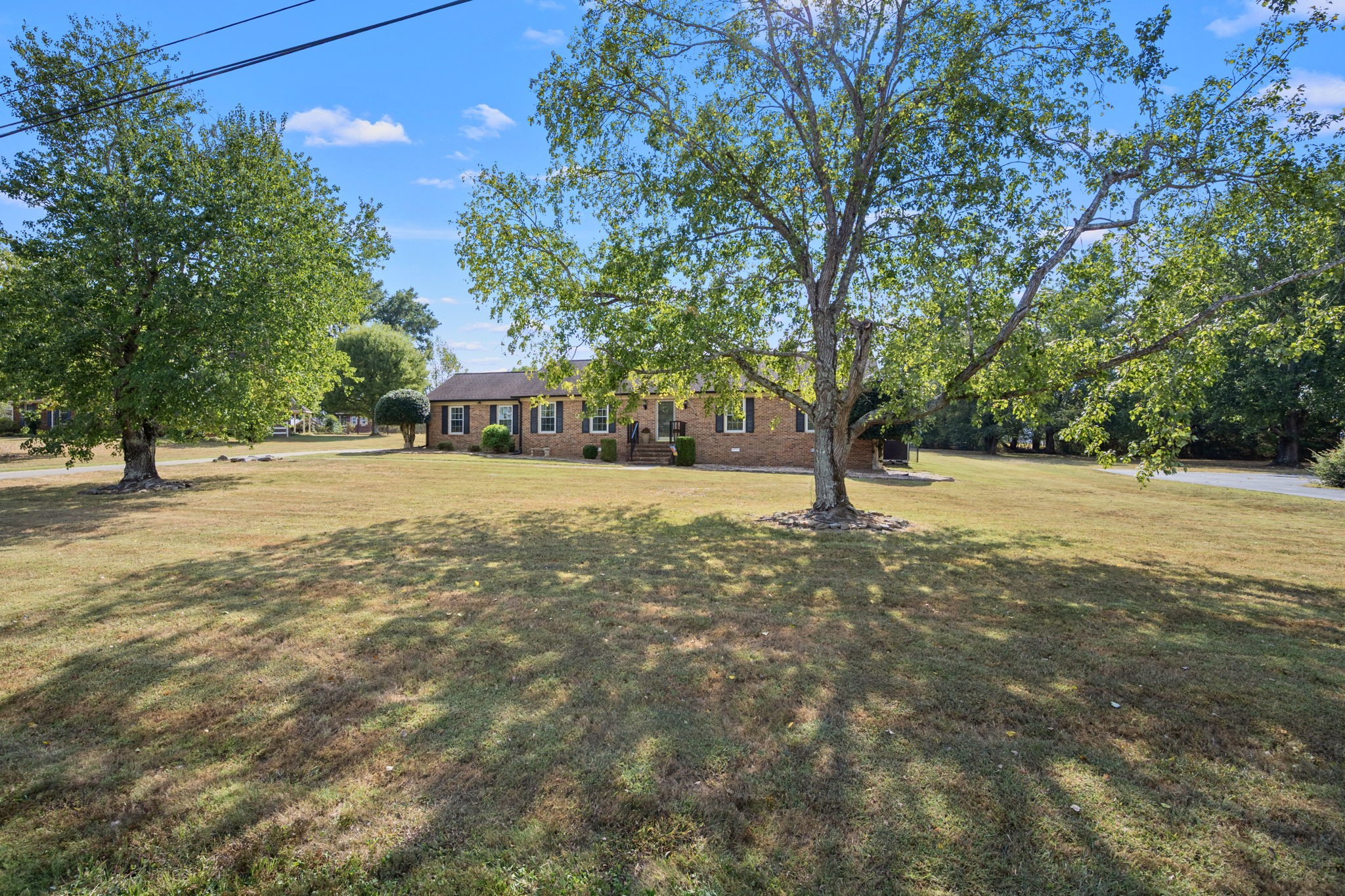 100 Cardinal Hill Rd Property Photo 3