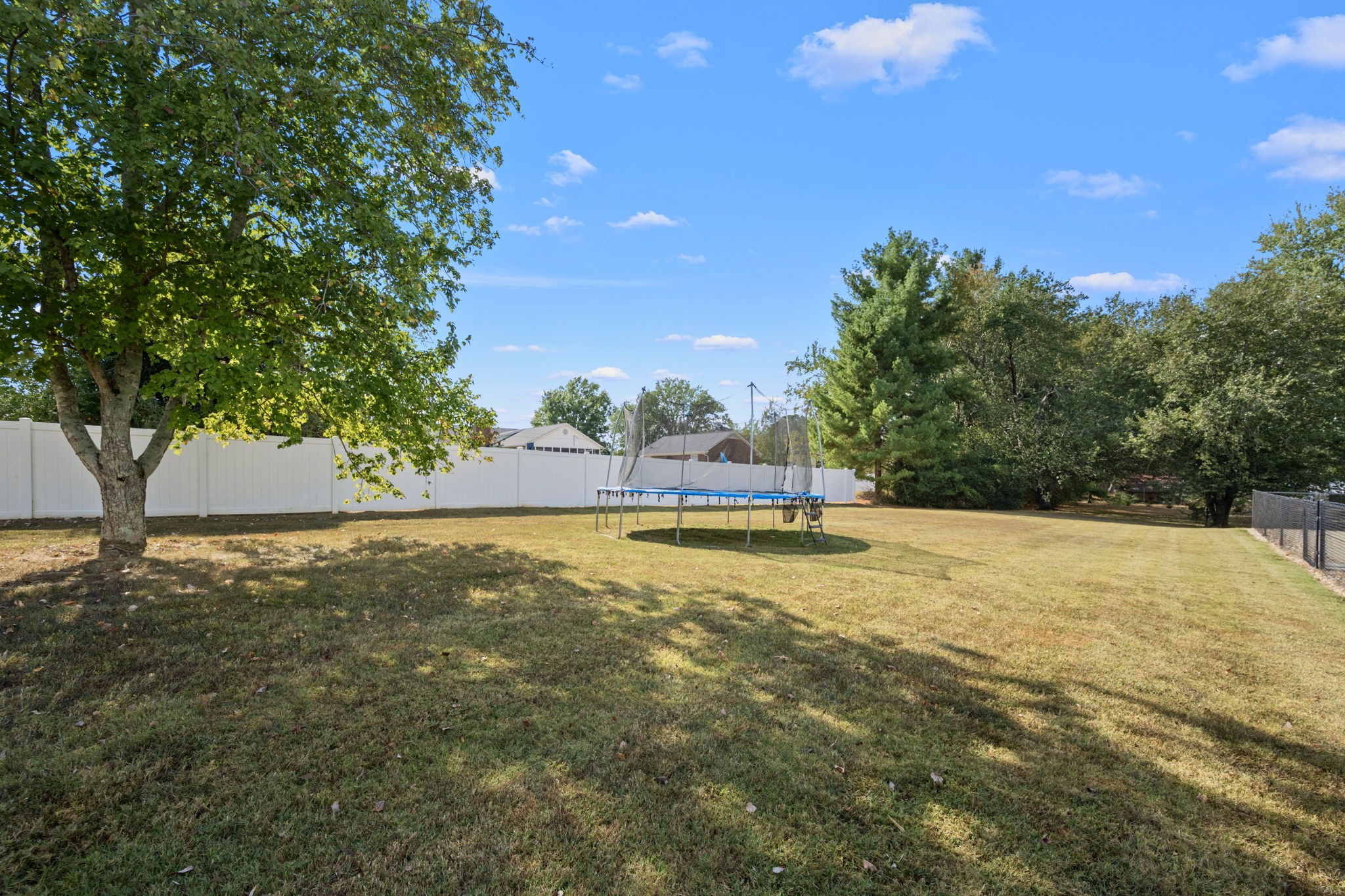 100 Cardinal Hill Rd Property Photo 36