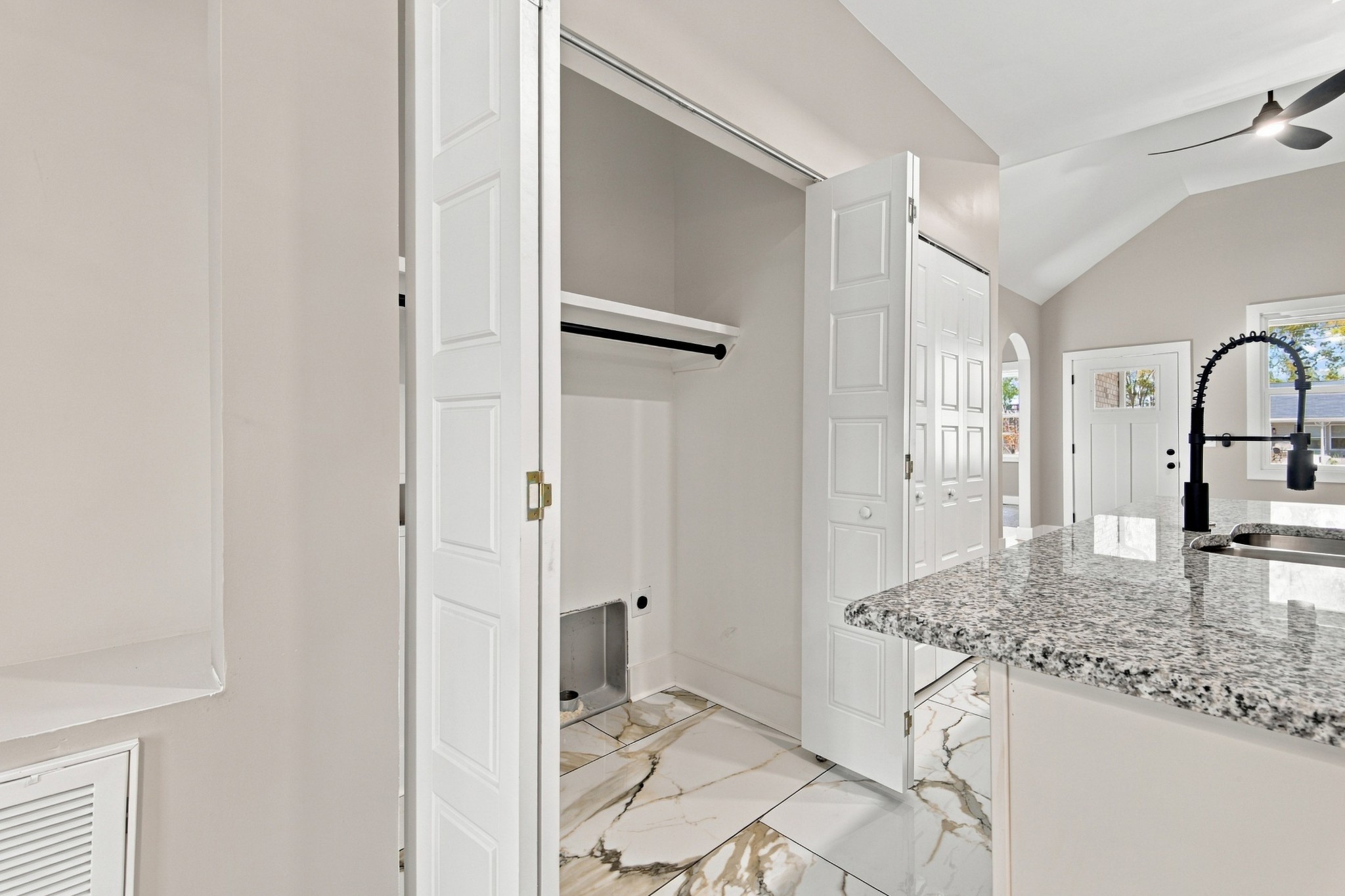 1401 Mohawk Trl Property Photo 15