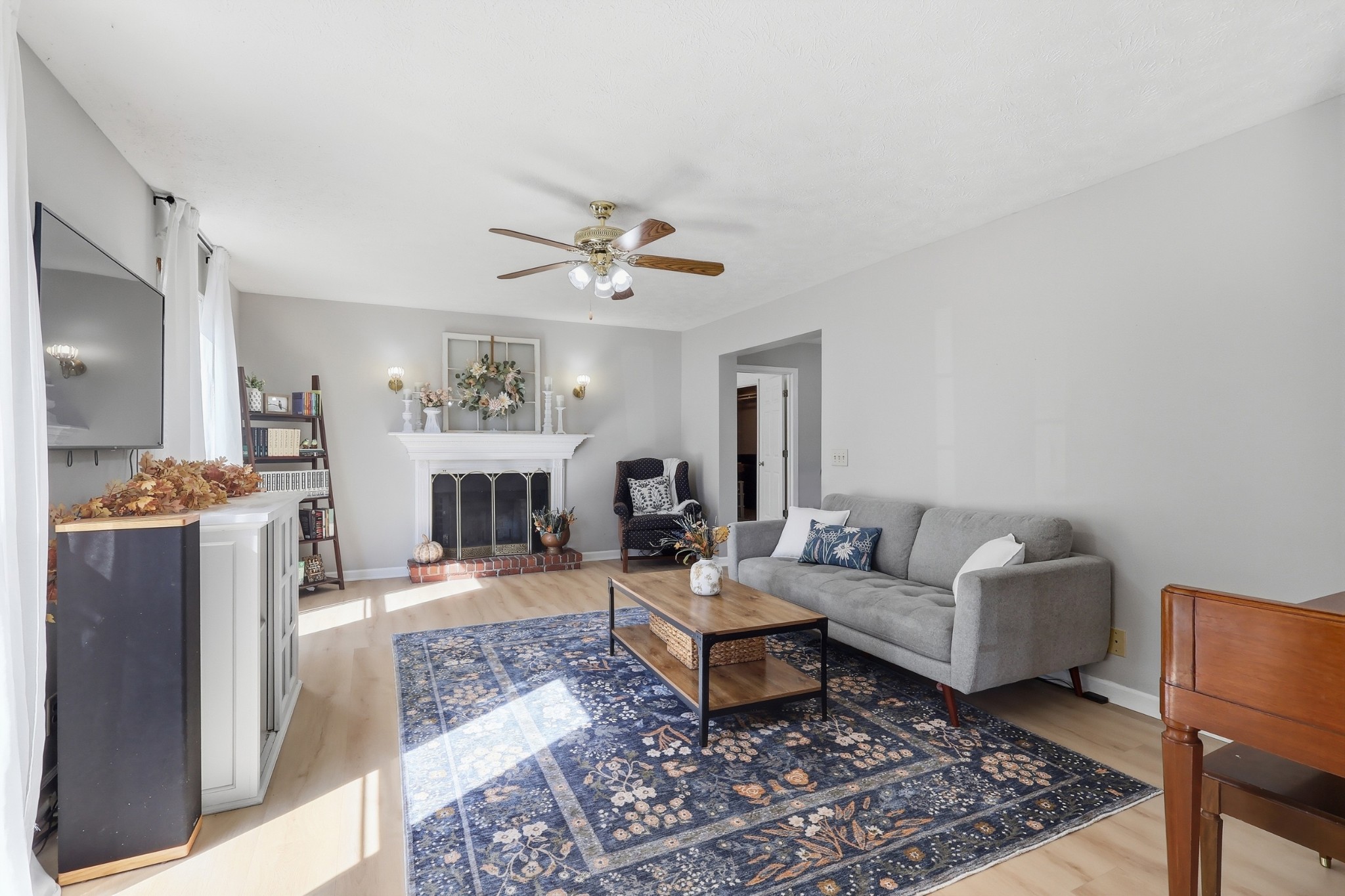 5072 Porter Ct Property Photo 6