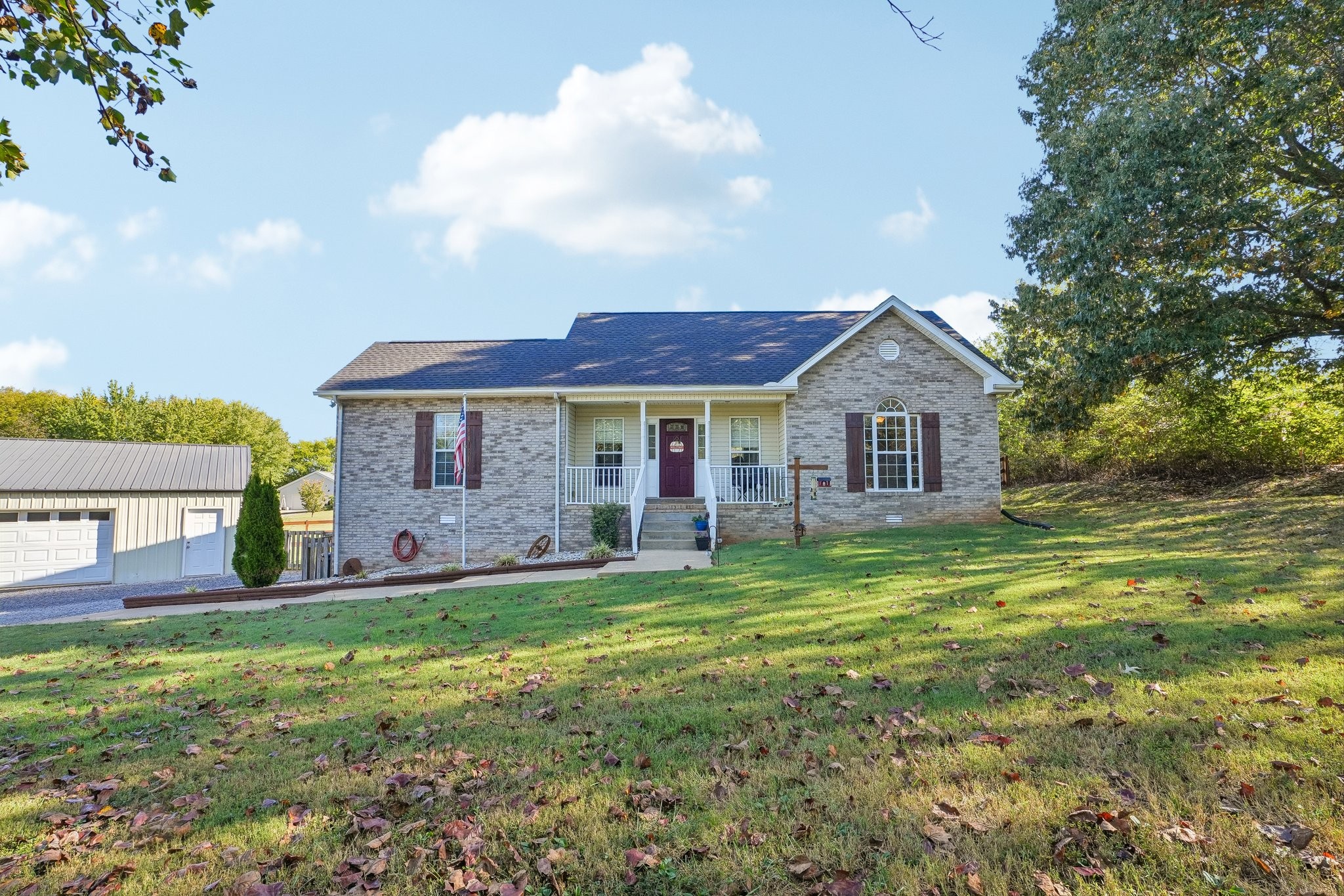 5730 Lakeview Rd Property Photo 5