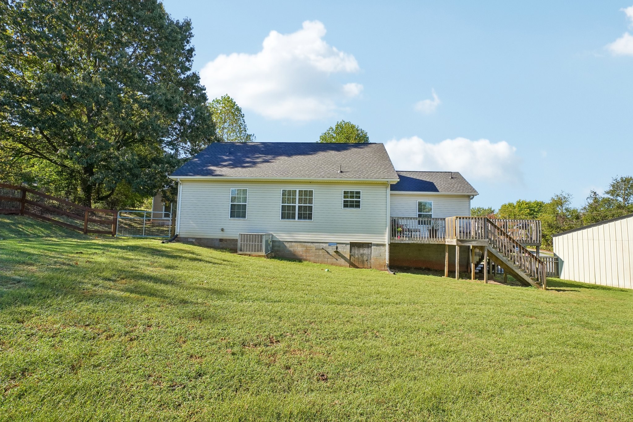 5730 Lakeview Rd Property Photo 43