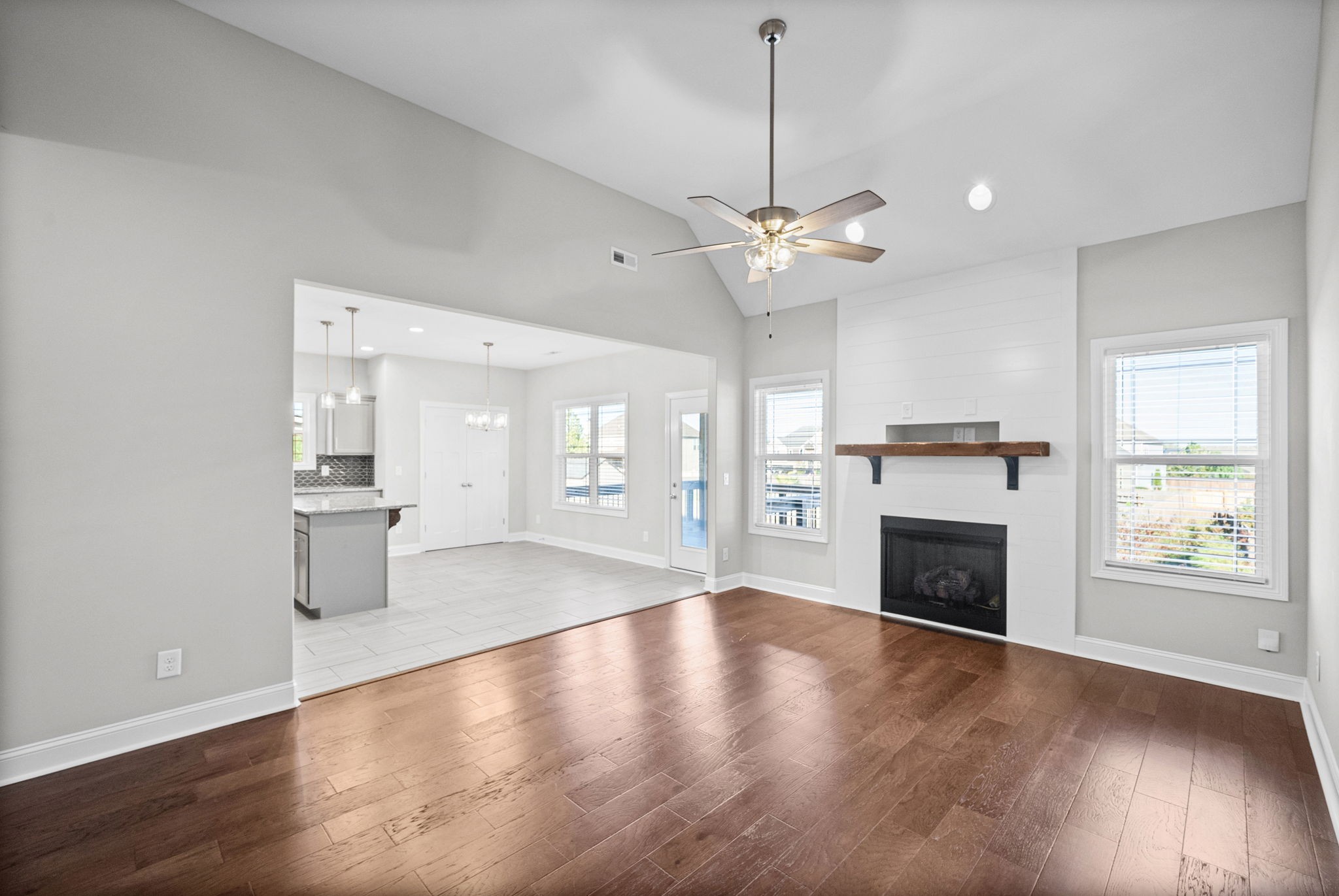 1308 Apple Blossom Rd Property Photo 6