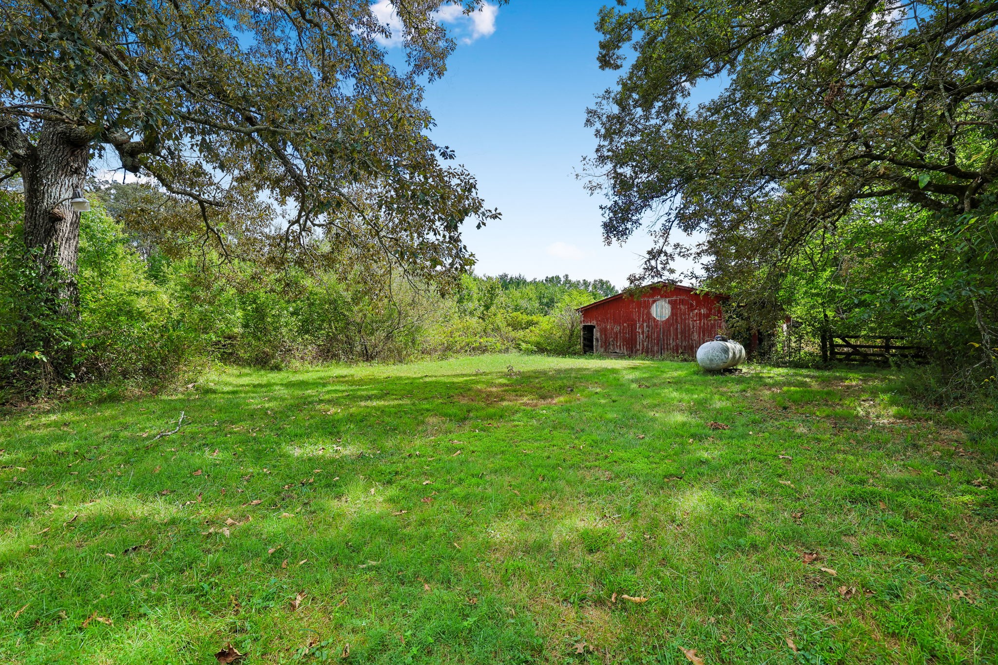 495 Hickory Dr Property Photo 4