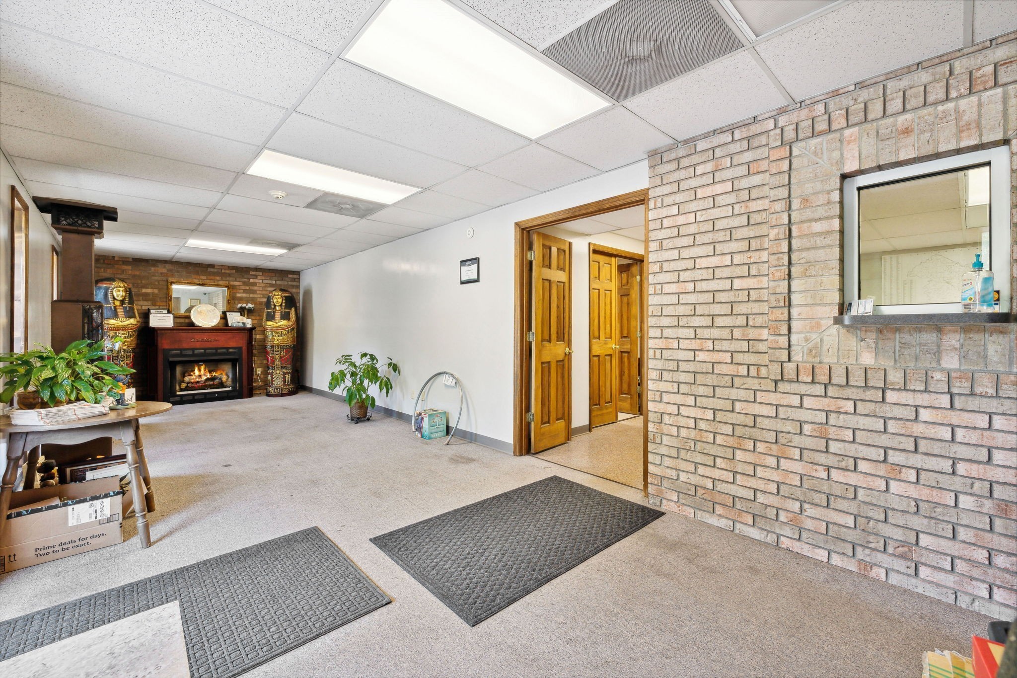 636 N Main St Property Photo 16