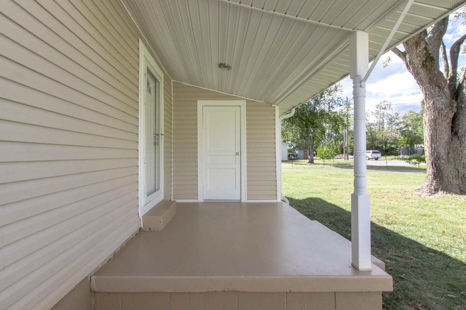 1705 E Pitts Ln Property Photo 28