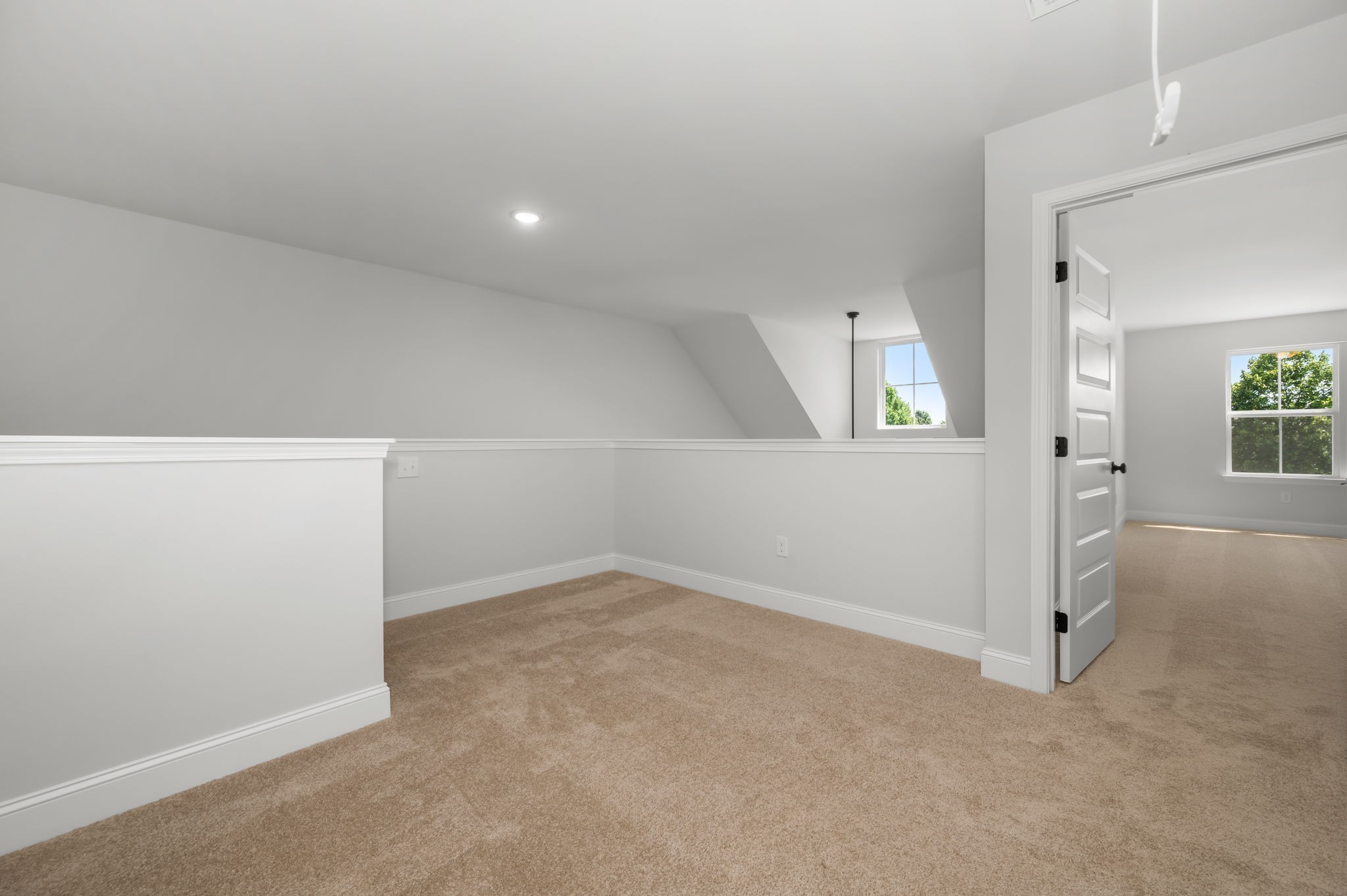 512 Rohan Drive Property Photo 15