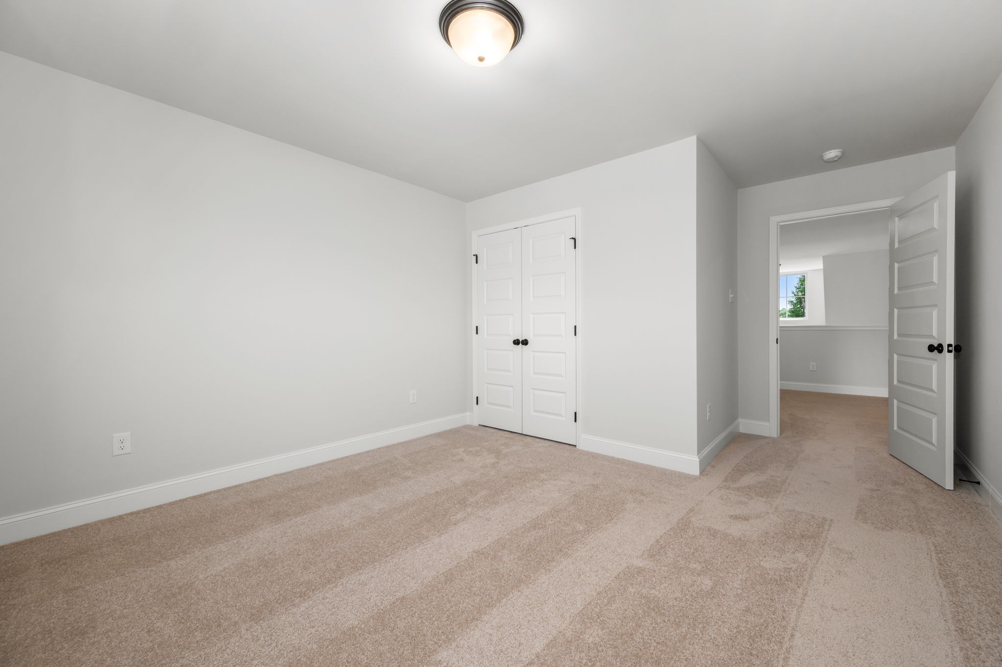 512 Rohan Drive Property Photo 17